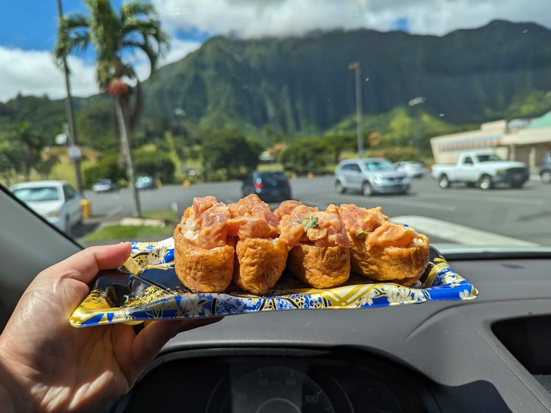 Photo 8 of Koolau Drive Inn in Kāneʻohe, Oahu