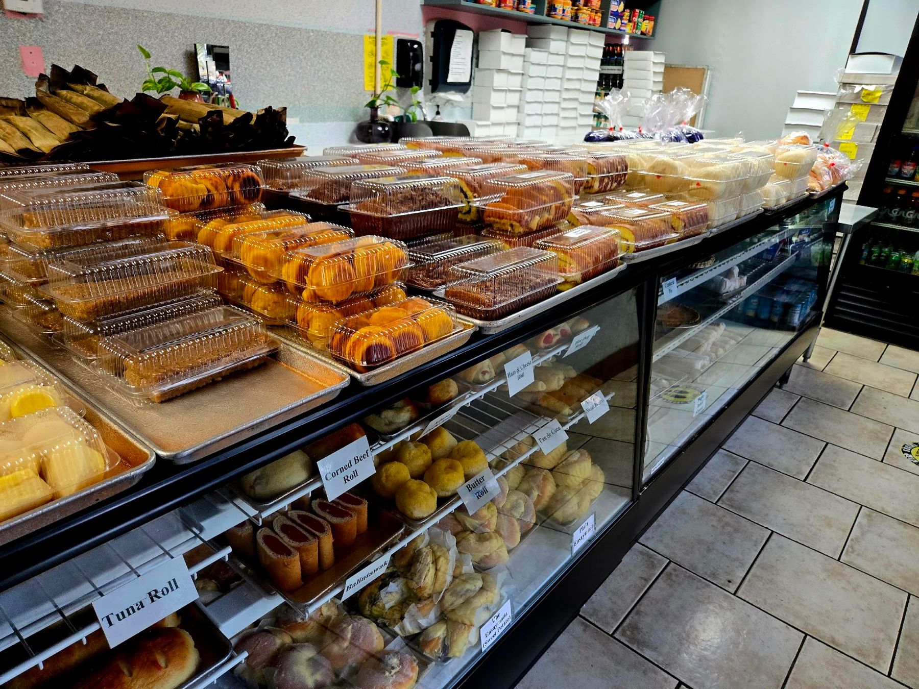 Photo 1 of Nanding's Bakery in Waipahu & Kunia, Oahu