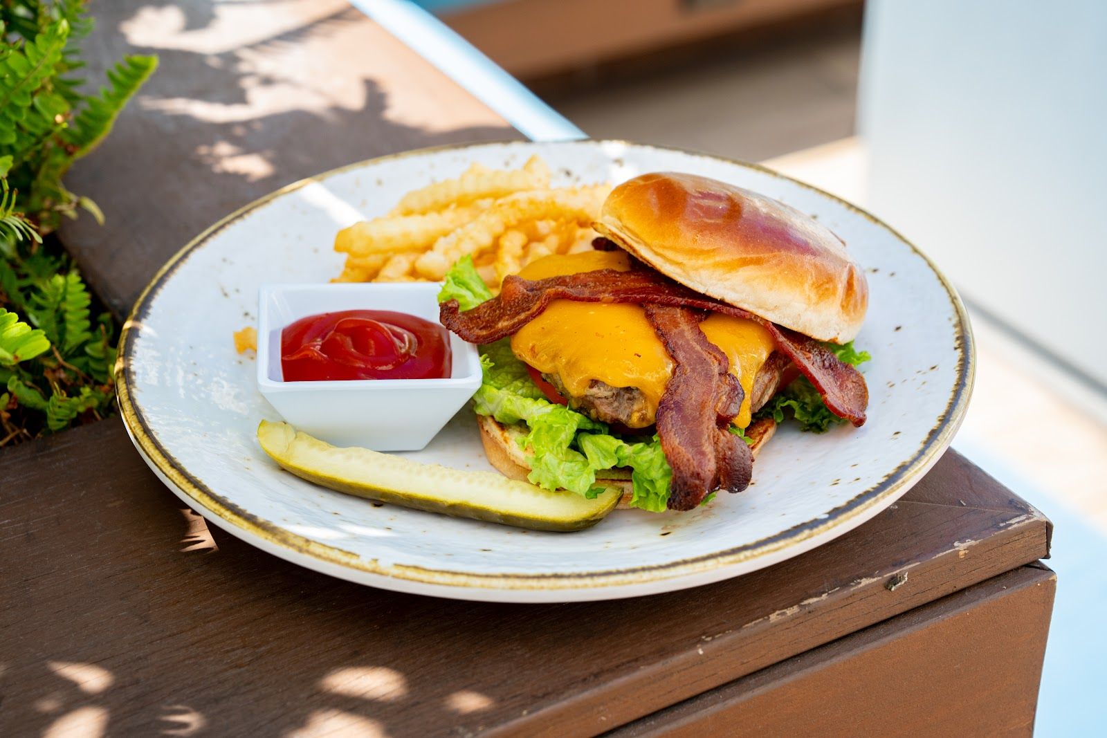 Photo 2 of Queensbreak Restaurant in Waikīkī, Oahu