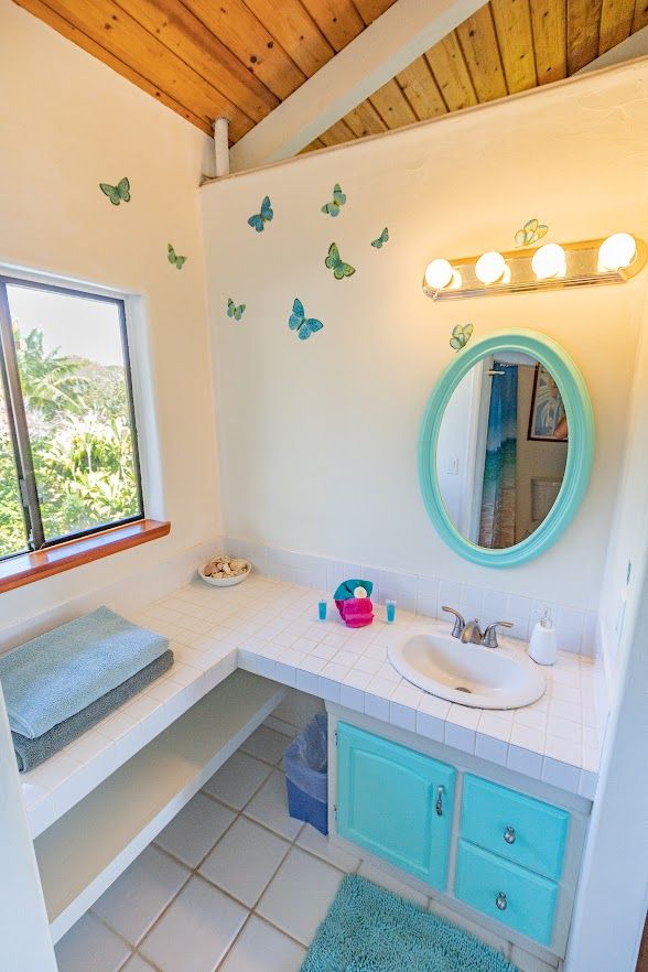 Photo 9 of Huelo Pt Lookout Bed and Breakfast Maui in Haʻikū, Maui