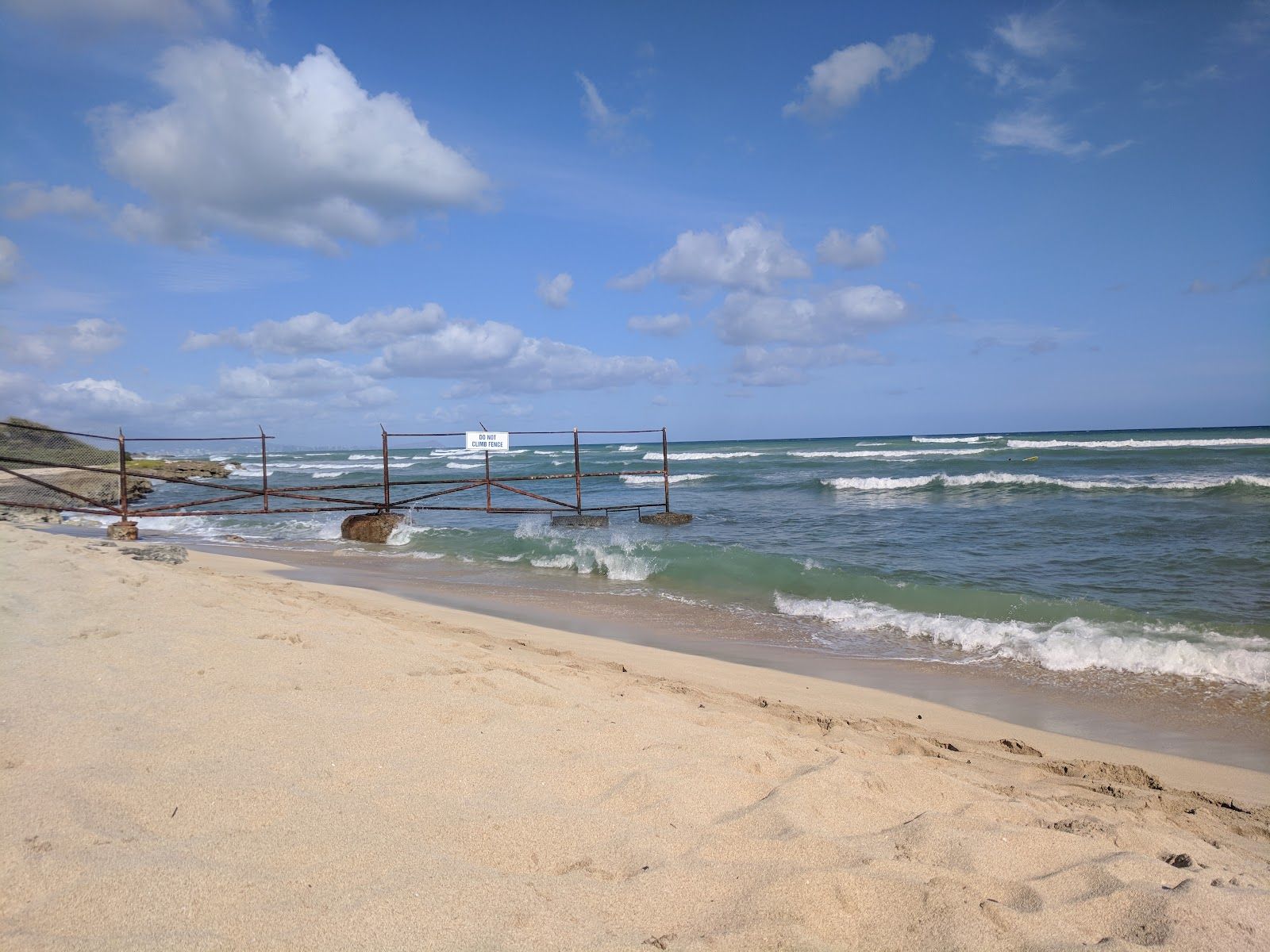 Photo 2 of White Plains Beach in Kapolei & Makakilo, Oahu