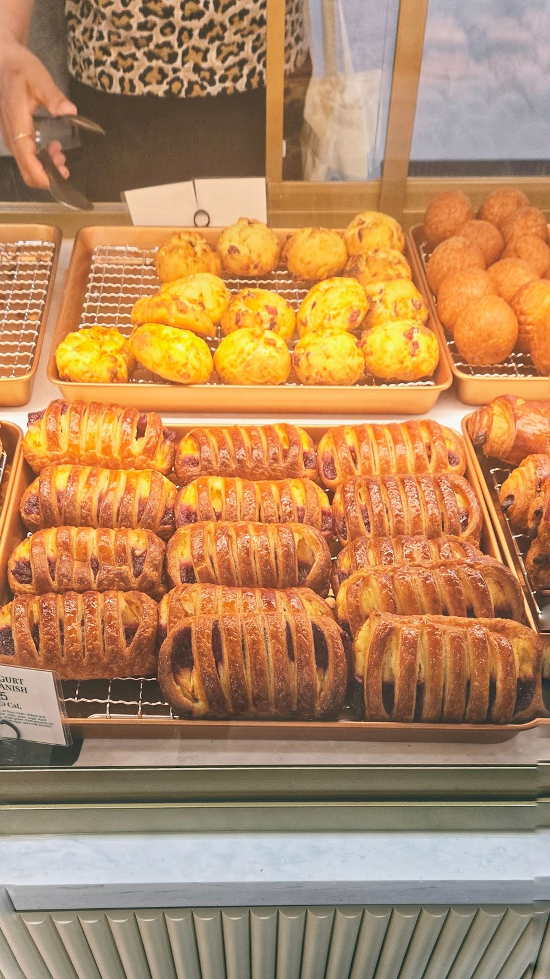 Photo 10 of Tous les Jours in Ala Moana & Mōʻiliʻili, Oahu