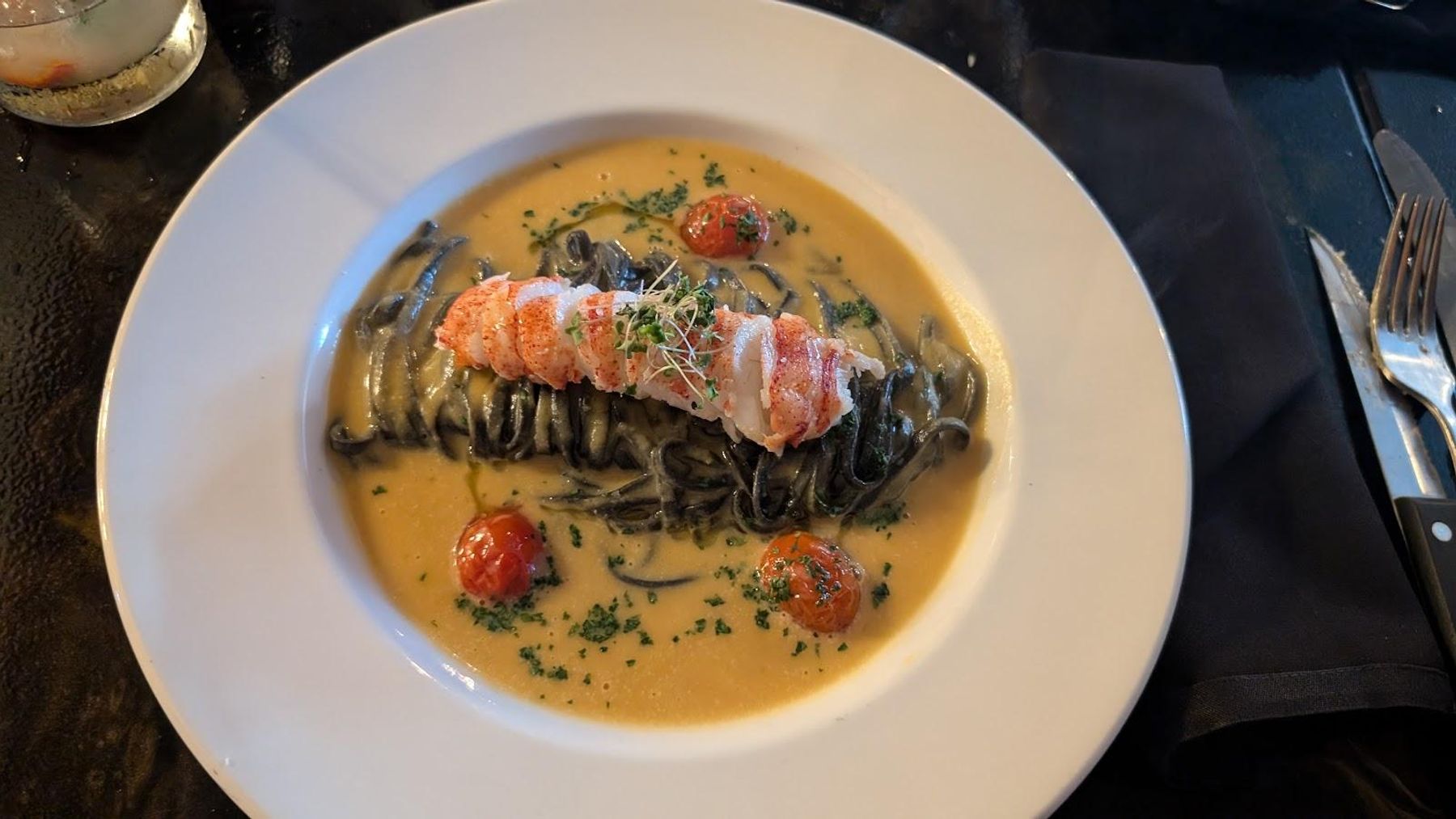 Naisla Kitchen and Cocktails restaurant in Kapaʻa, Kaua‘i photo 3