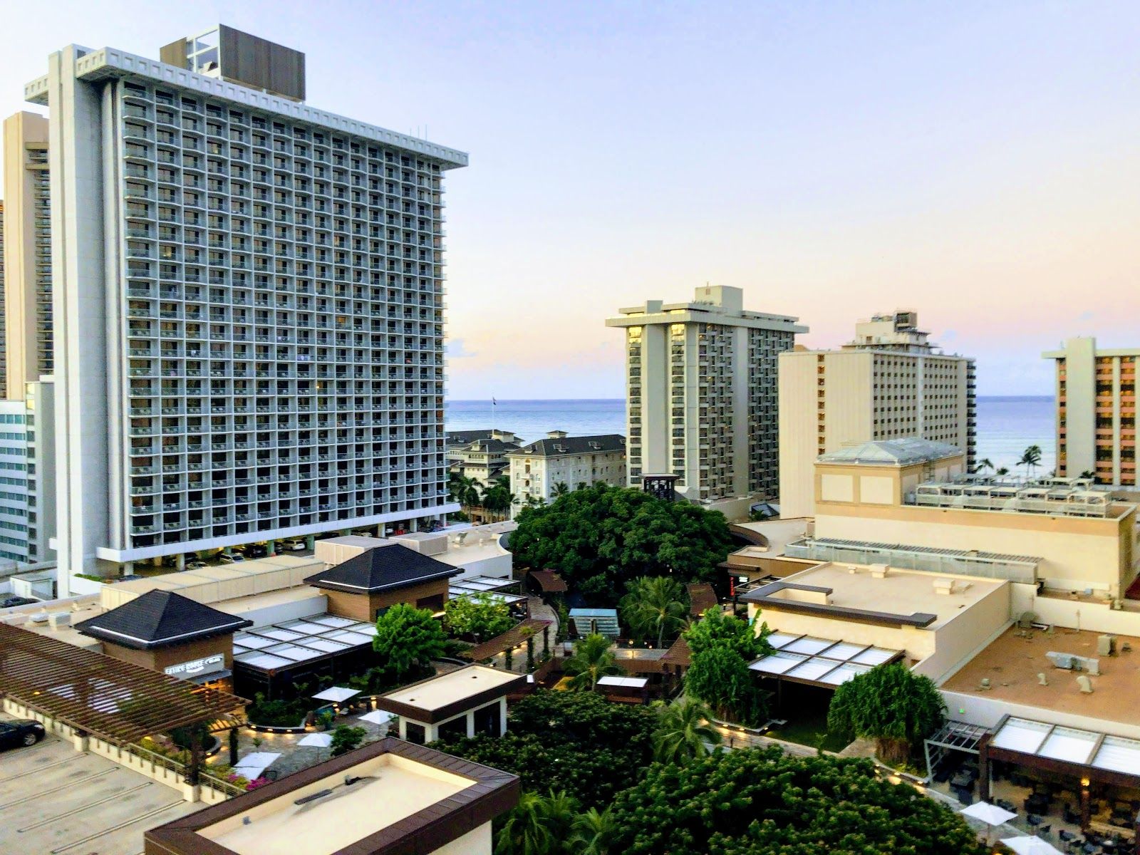 Photo 5 of The Laylow Waikiki, Autograph Collection in Waikīkī, Oahu