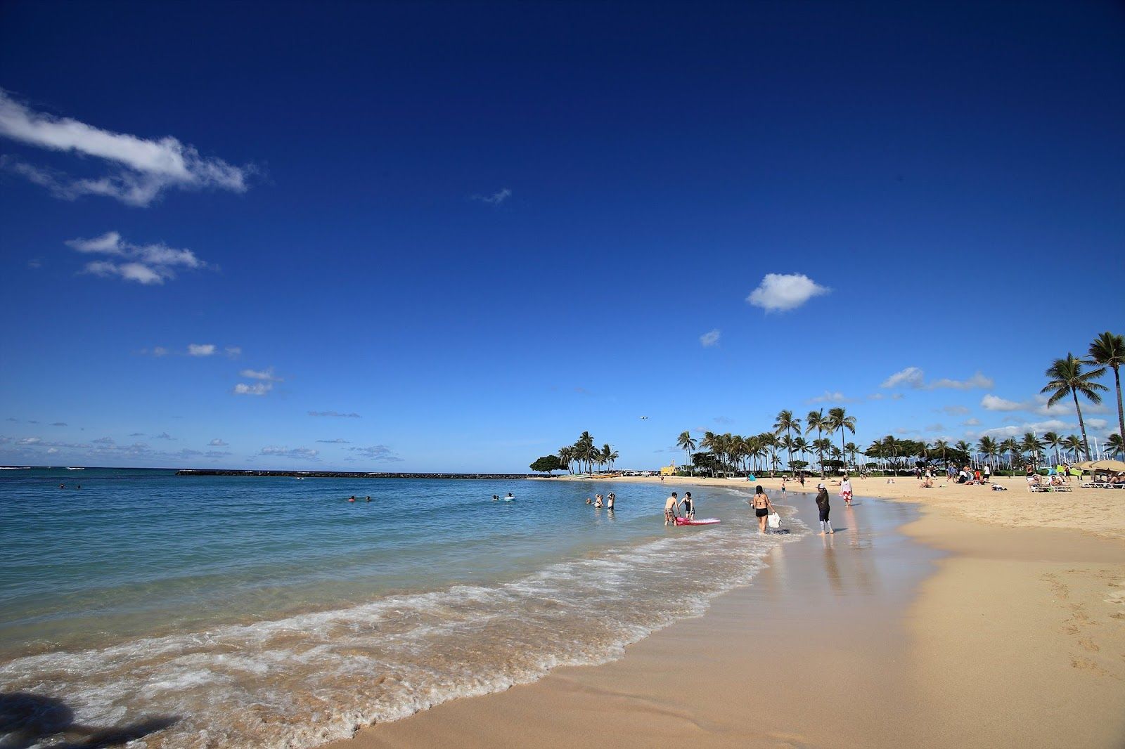 Photo 2 of Waikīkī Beach in Waikīkī, Oahu