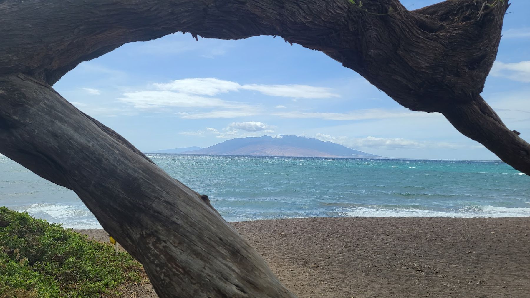 Photo 5 of Oneuli Beach in Mākena, Maui