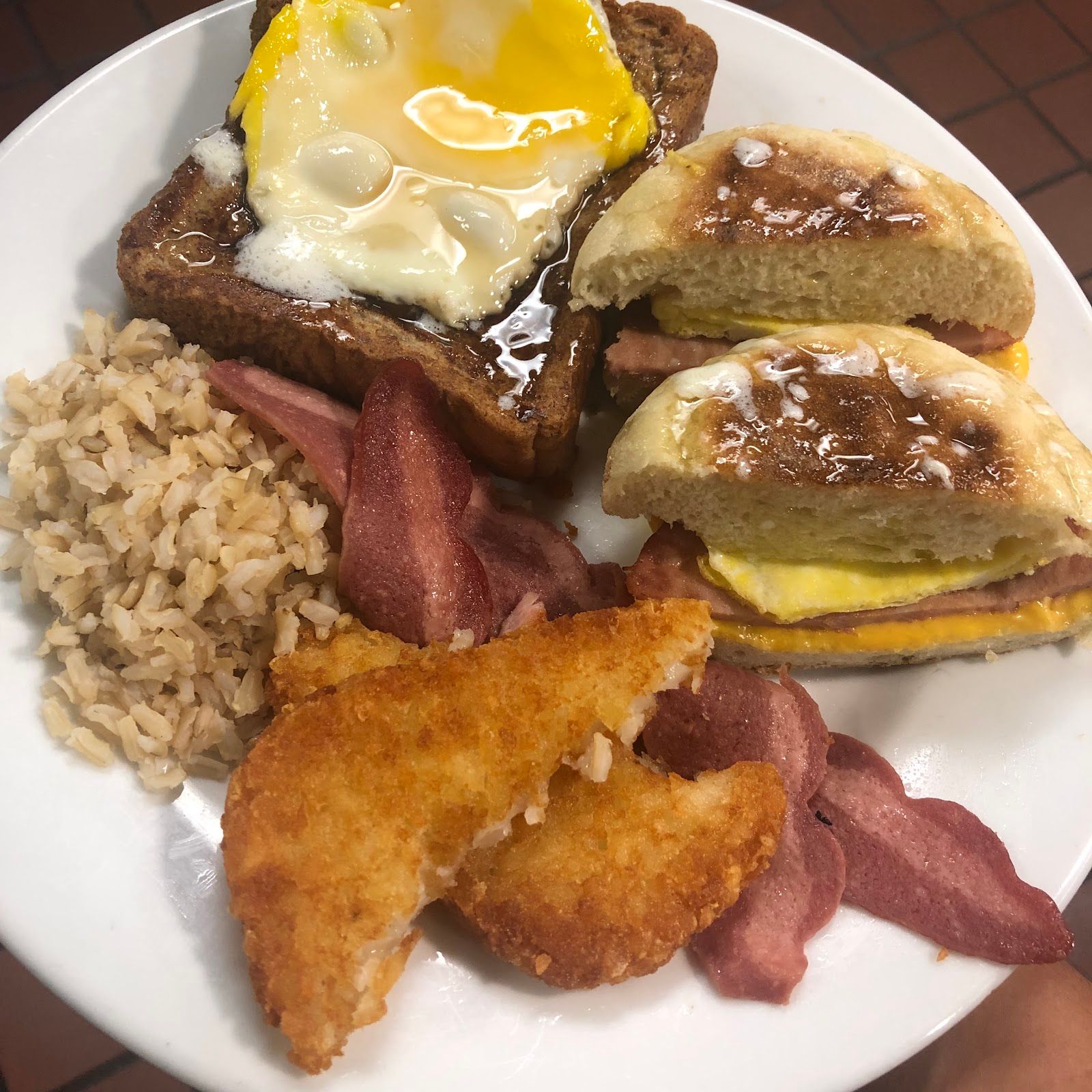 Photo 8 of Silver Dolphin Bistro in Pearl Harbor & ʻAiea, Oahu