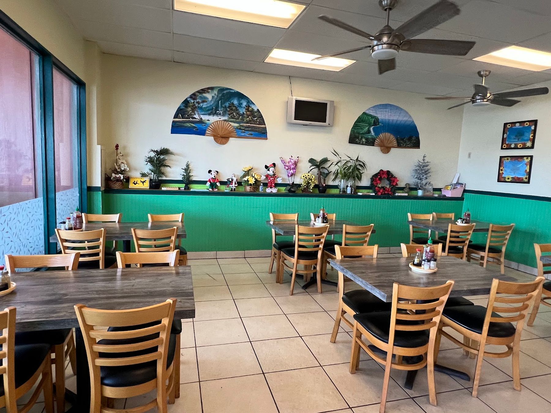 Photo 1 of Lemongrass Restaurant in Pāhoa, Big Island