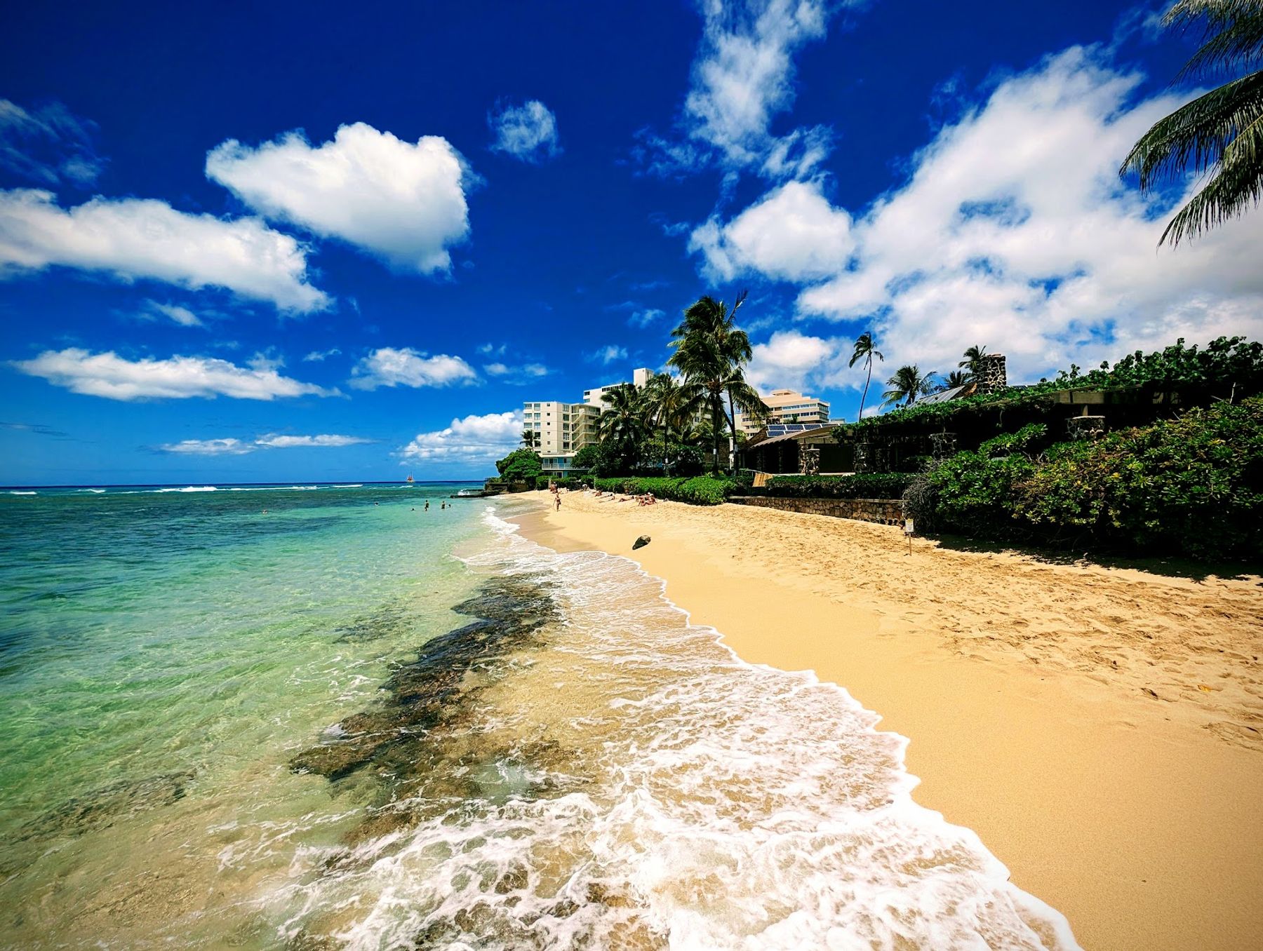 Photo 6 of Mākālei Beach Park in Diamond Head & Kapahulu, Oahu