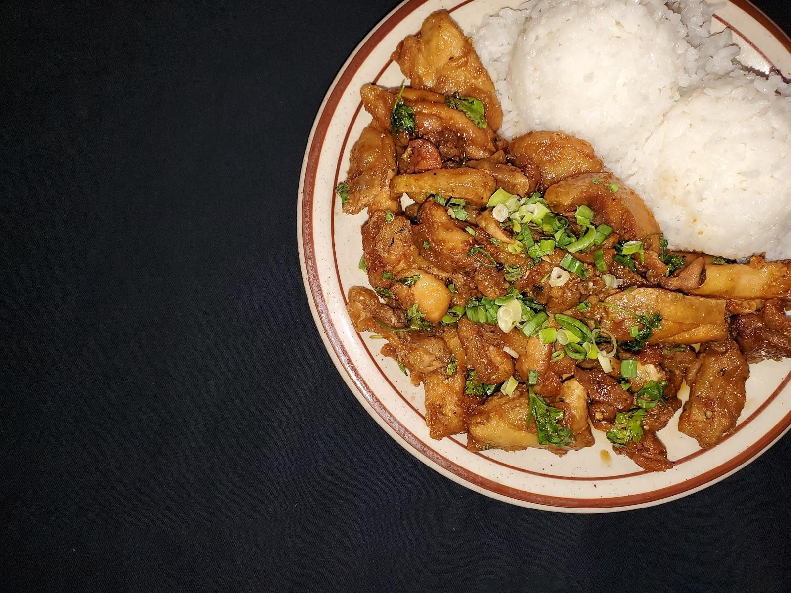 Smiley's Local Grinds restaurant in Lihue, Kaua‘i photo 2