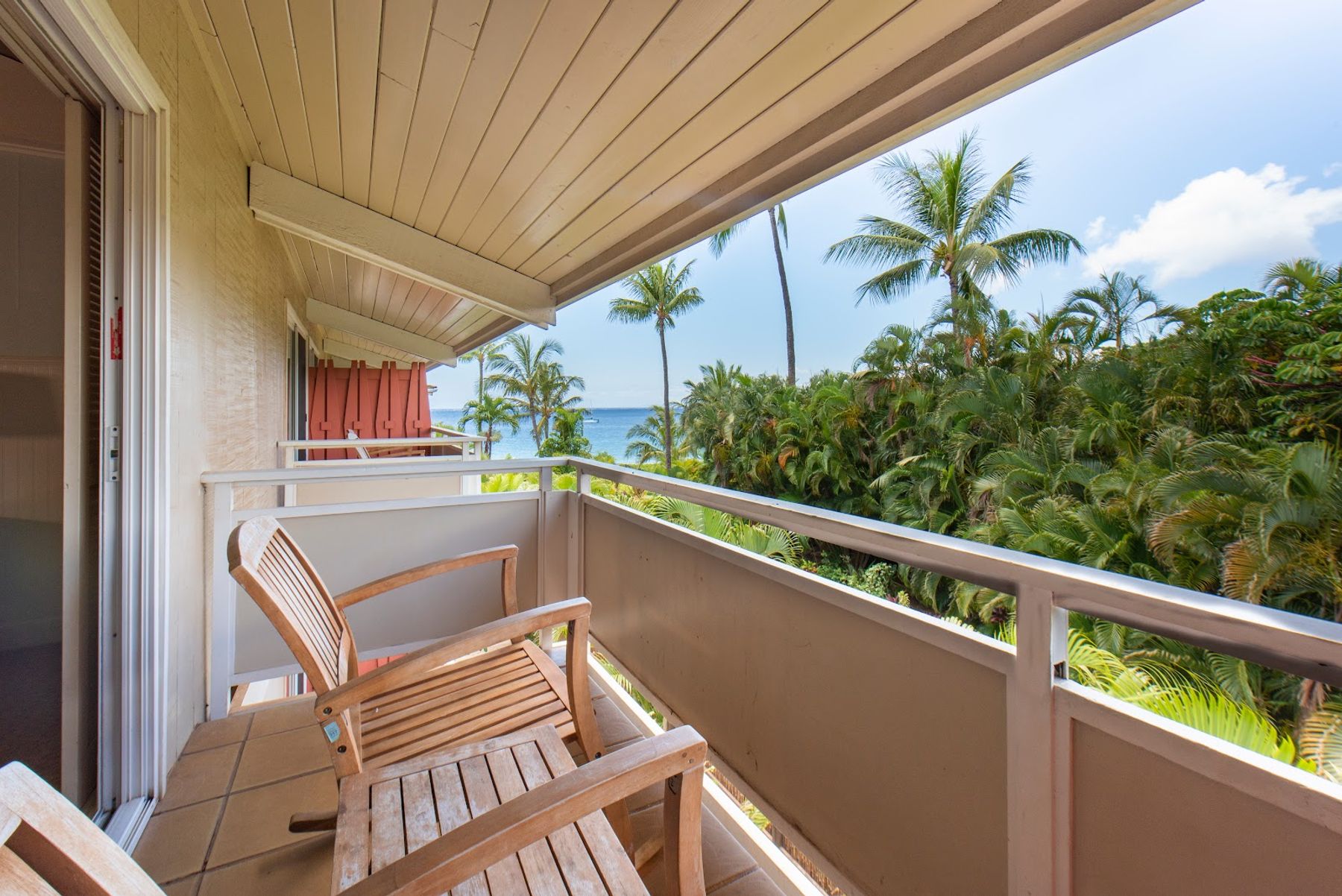 Photo 1 of Kaanapali Ocean Inn in Kāʻanapali, Maui