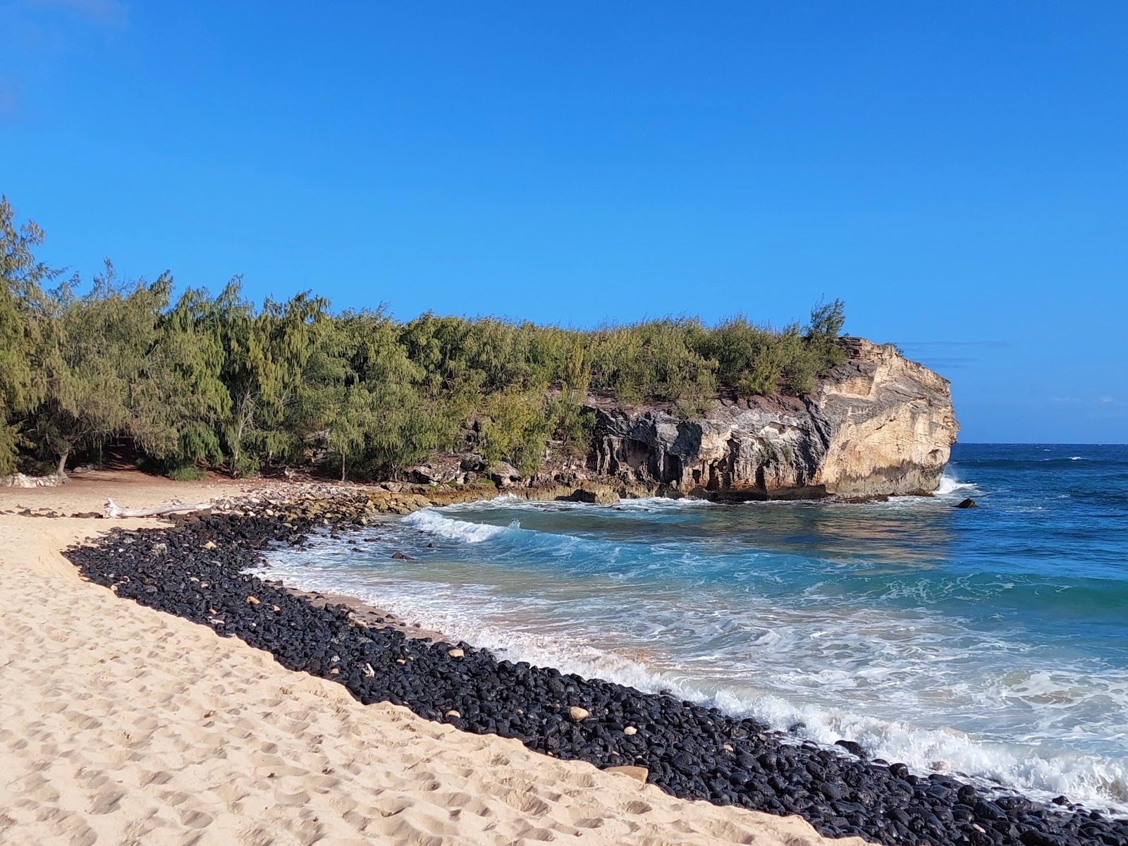 Shipwreck Beach in Poʻipū, Kaua‘i