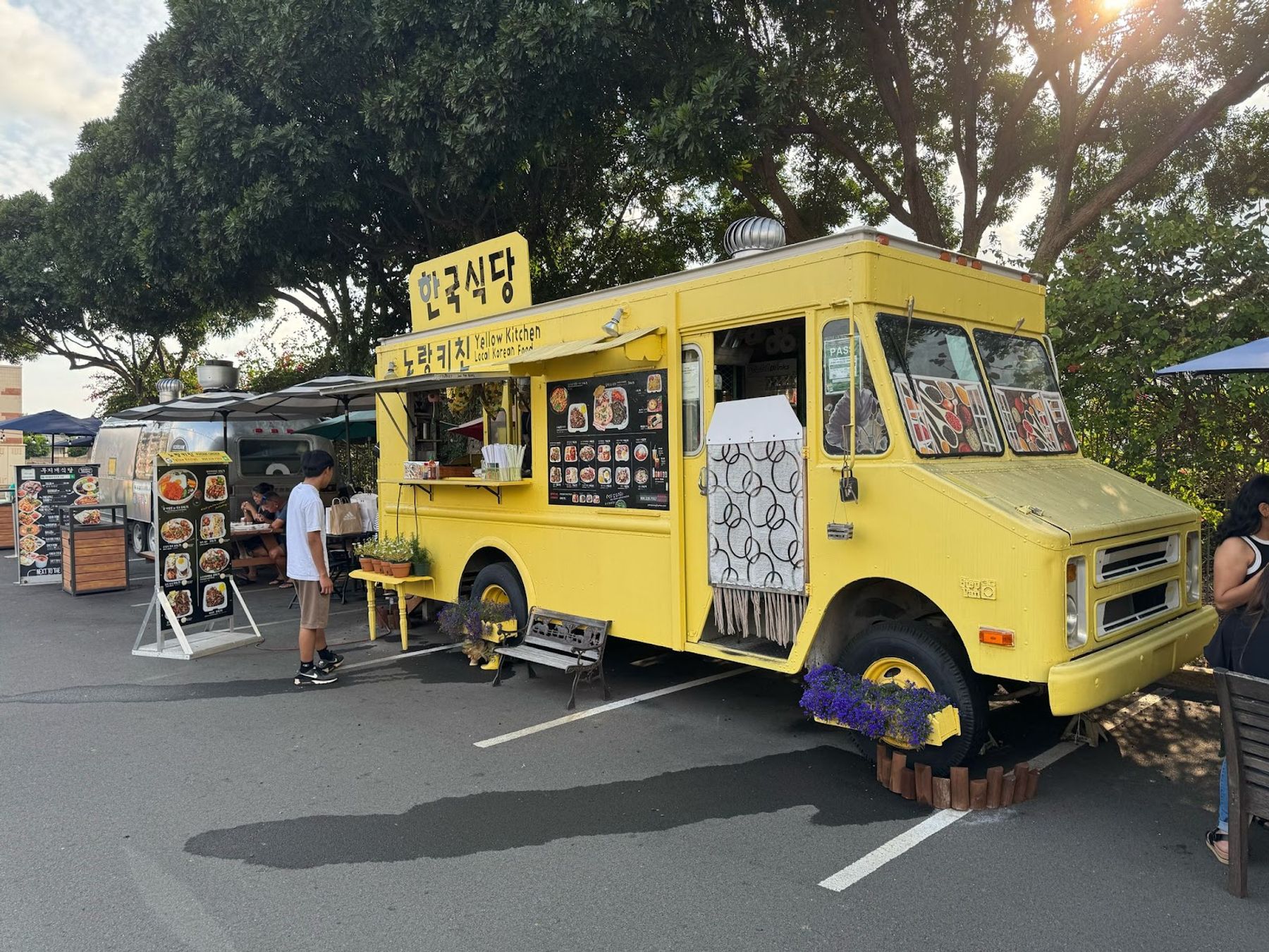 Photo 3 of Yellow Kitchen in Waipahu & Kunia, Oahu