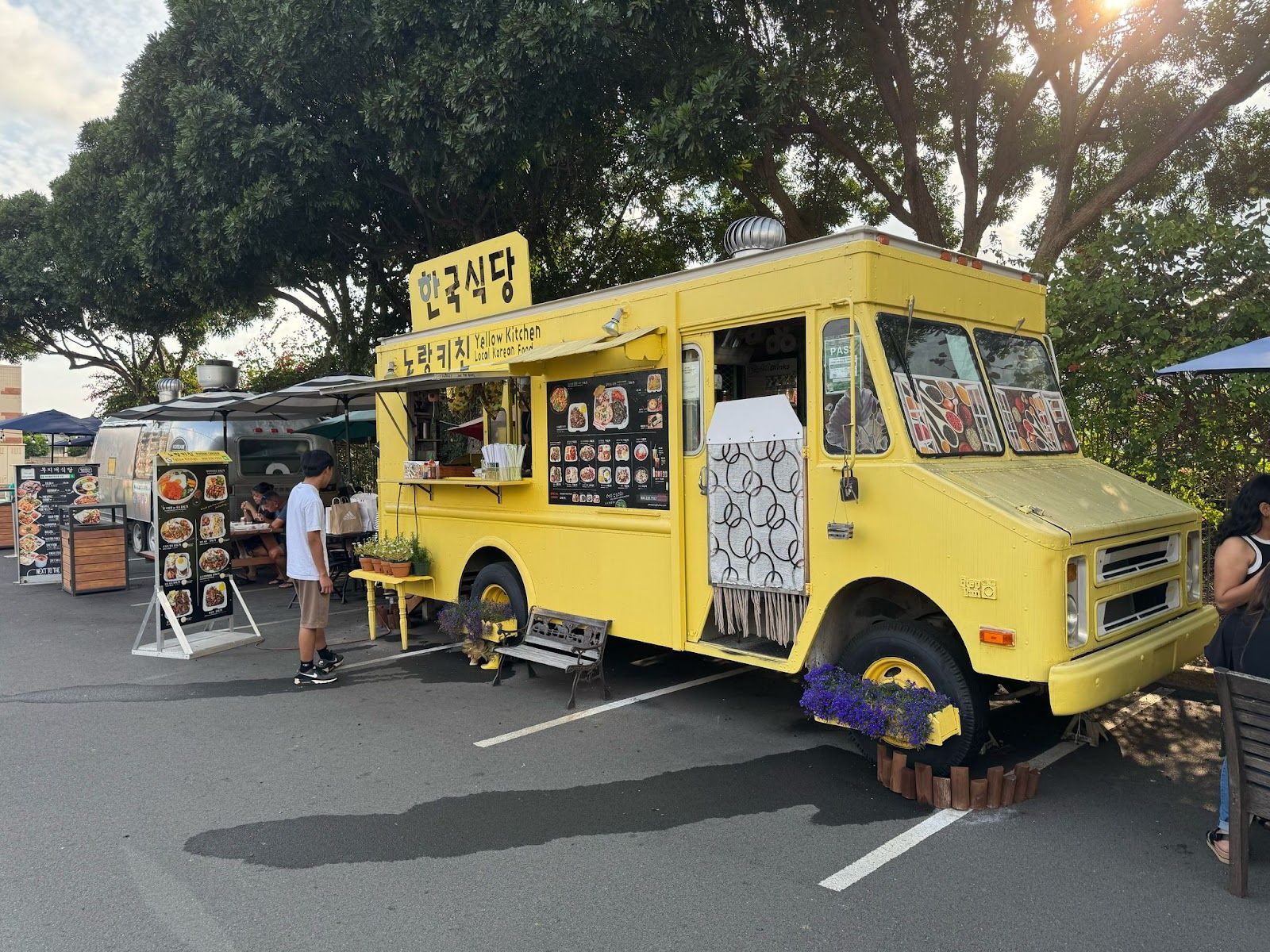 Photo 3 of Yellow Kitchen in Waipahu & Kunia, Oahu