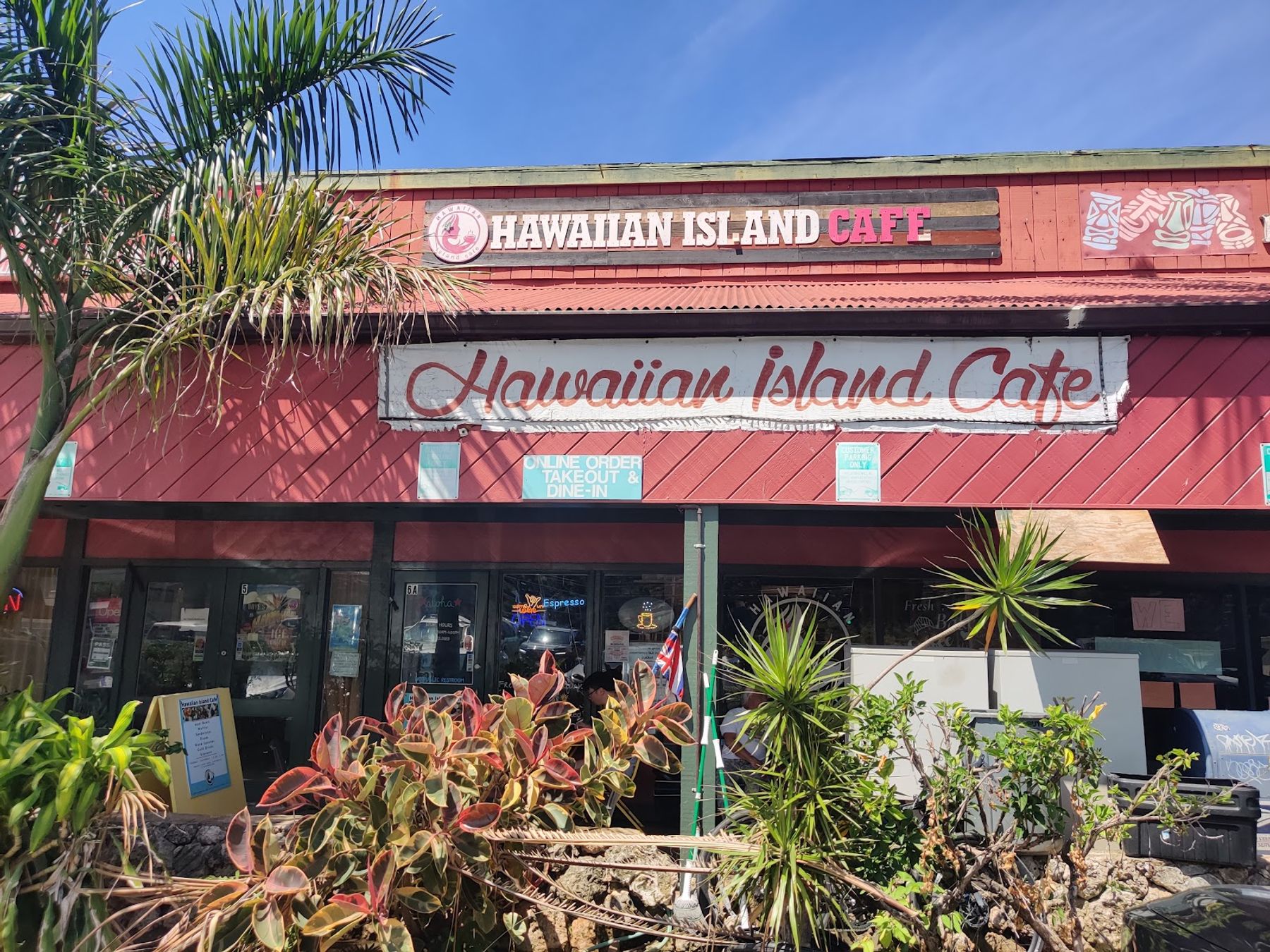 Photo 2 of Hawaiian Island Cafe in Waimānalo, Oahu