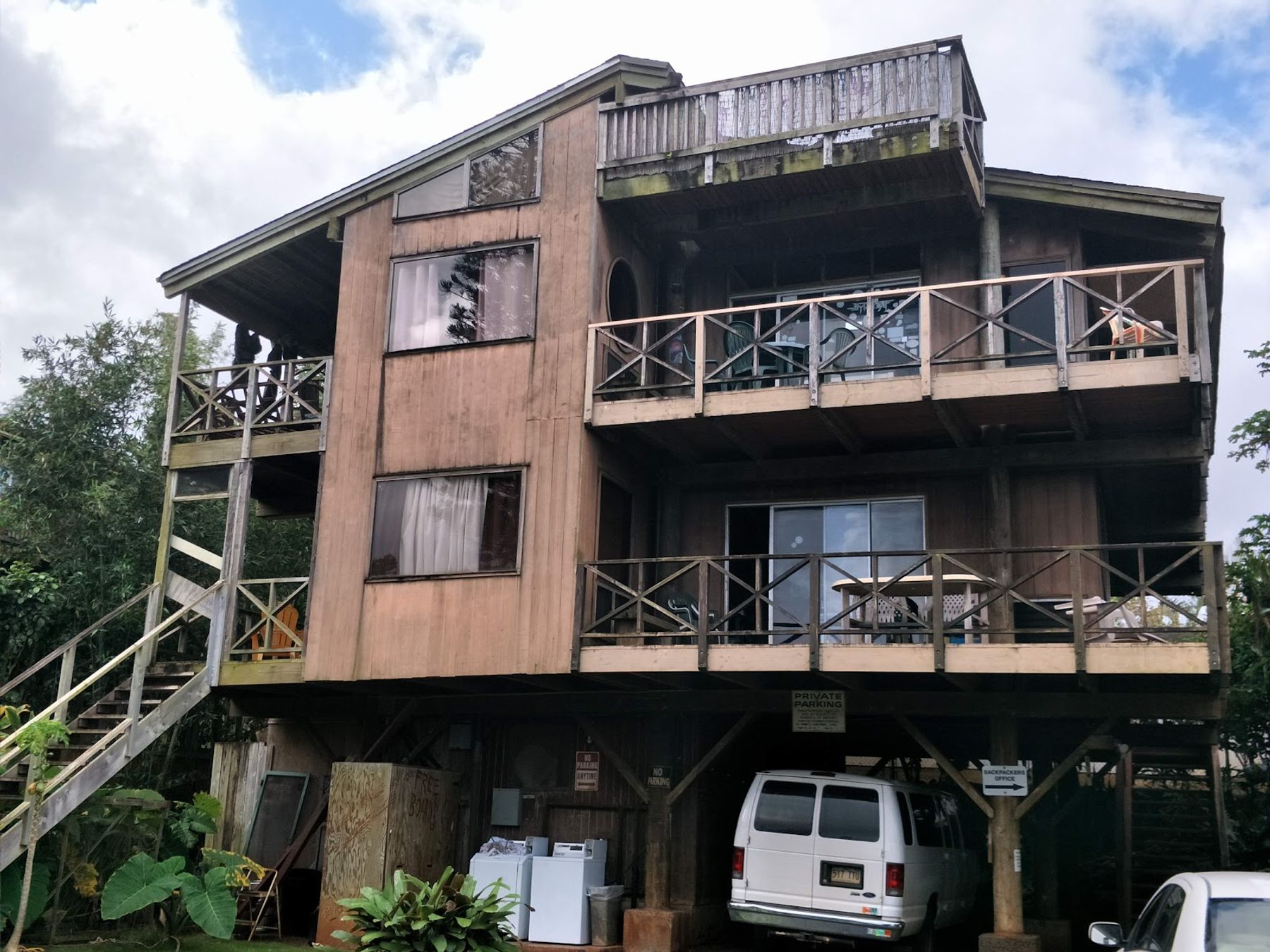 Photo 7 of Backpackers Hawaii Vacation Inn and Hostel in Pūpūkea, Oahu