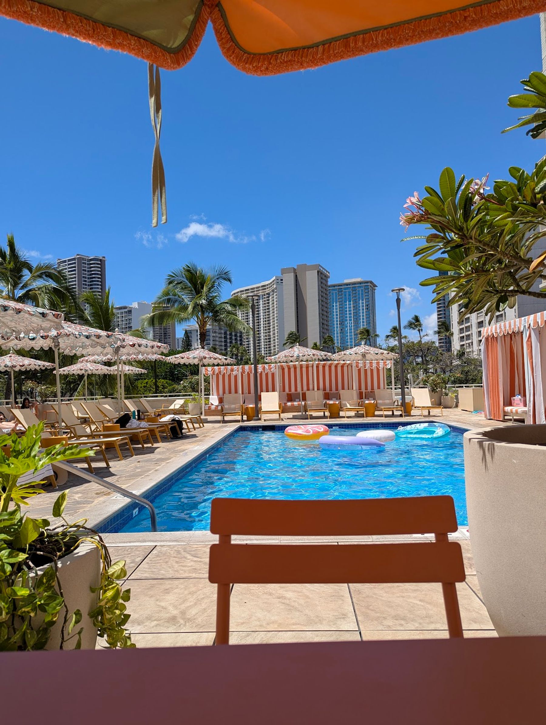 Photo 2 of The Ambassador Hotel of Waikiki, Tapestry Collection by Hilton in Waikīkī, Oahu