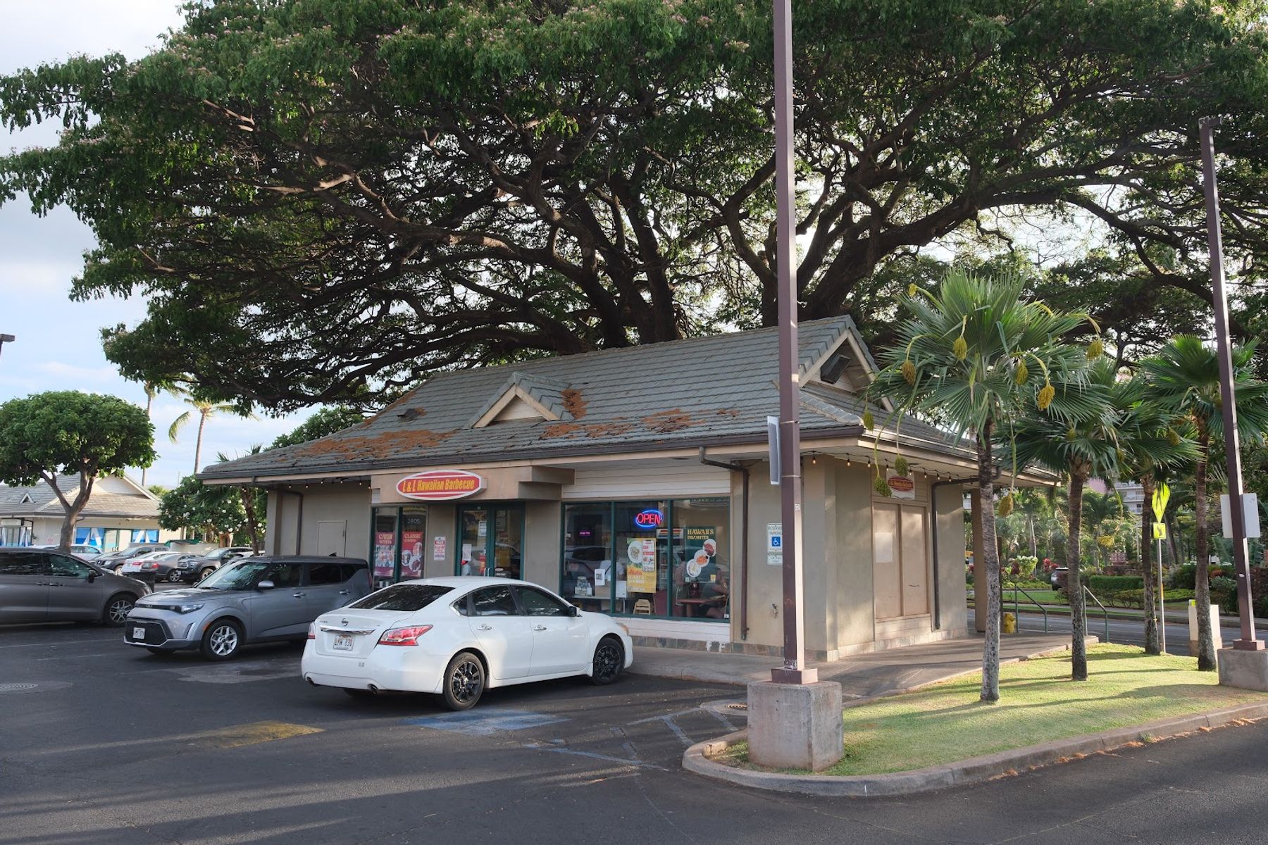 Photo 9 of L&L Hawaiian Barbecue in Kāʻanapali, Maui
