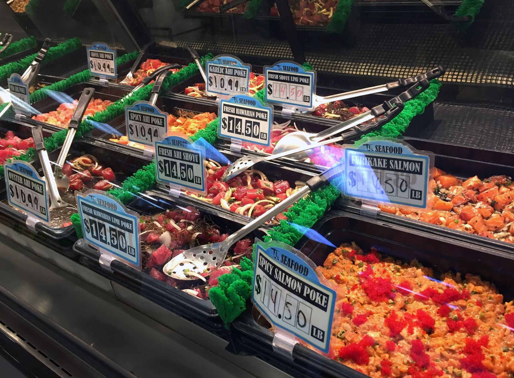 Photo 7 of Tj's Warehouse Outlet in Wailuku, Maui