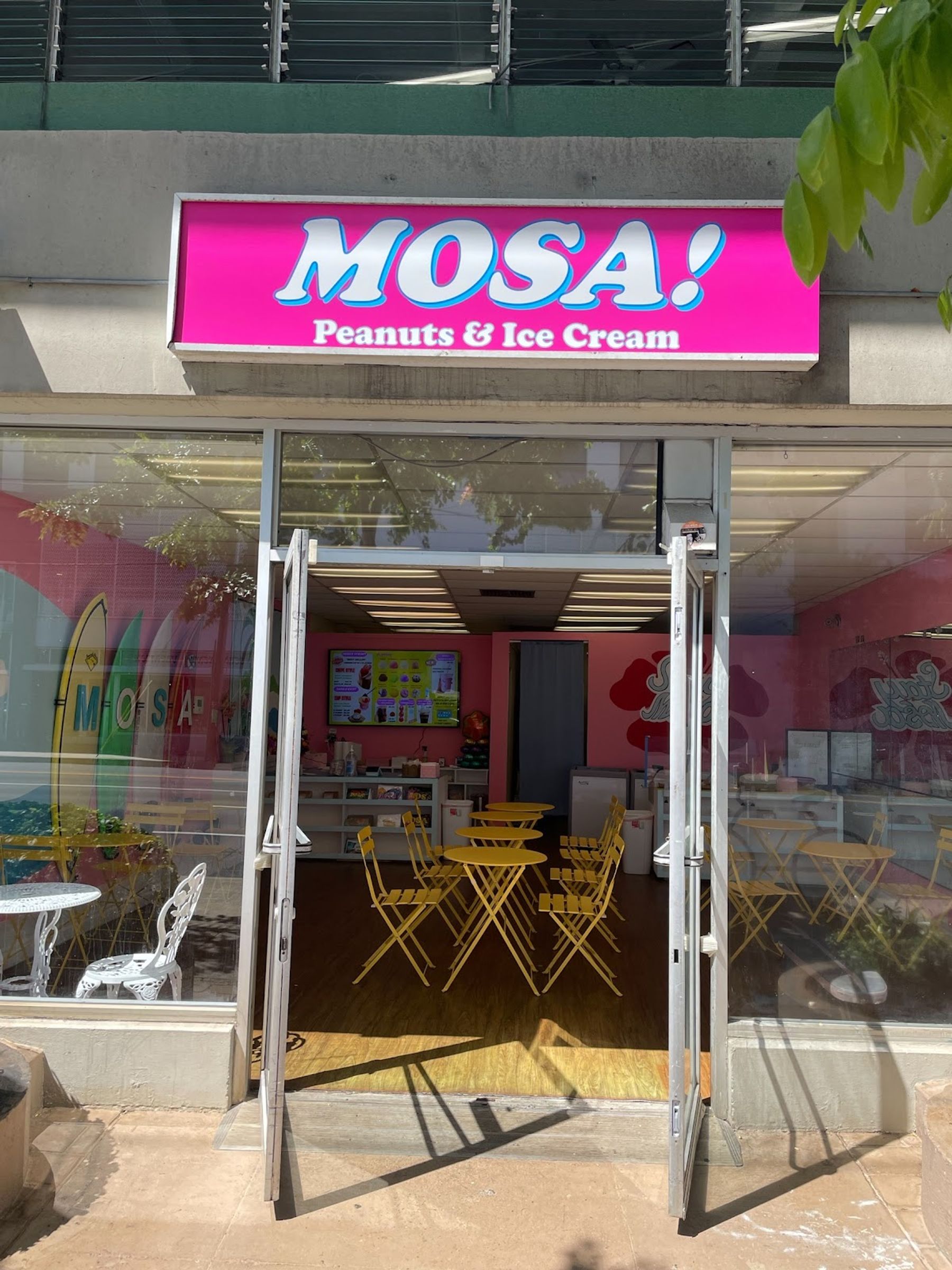 Photo 10 of MOSA! in Ala Moana & Mōʻiliʻili, Oahu