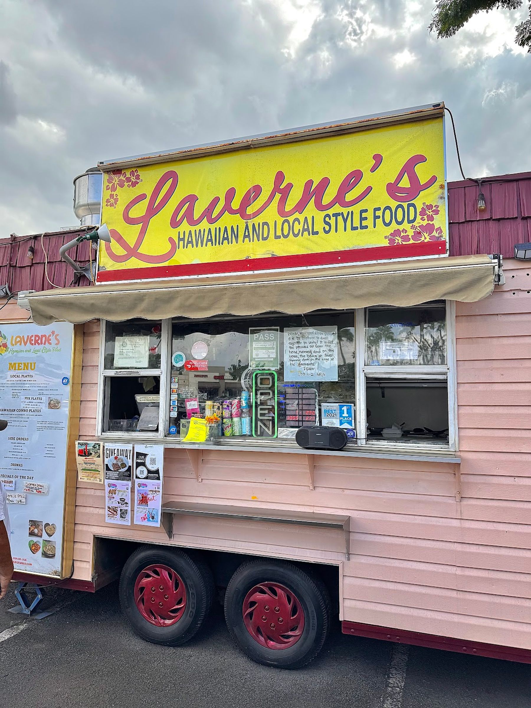 Photo 1 of Laverne's Lunch Wagon & Catering in Waipahu & Kunia, Oahu
