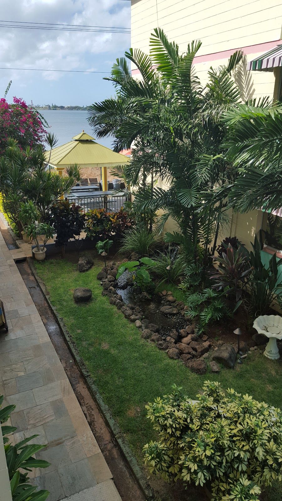 Photo 8 of Harbor Shores Apartment Hotel in Pearl Harbor & ʻAiea, Oahu