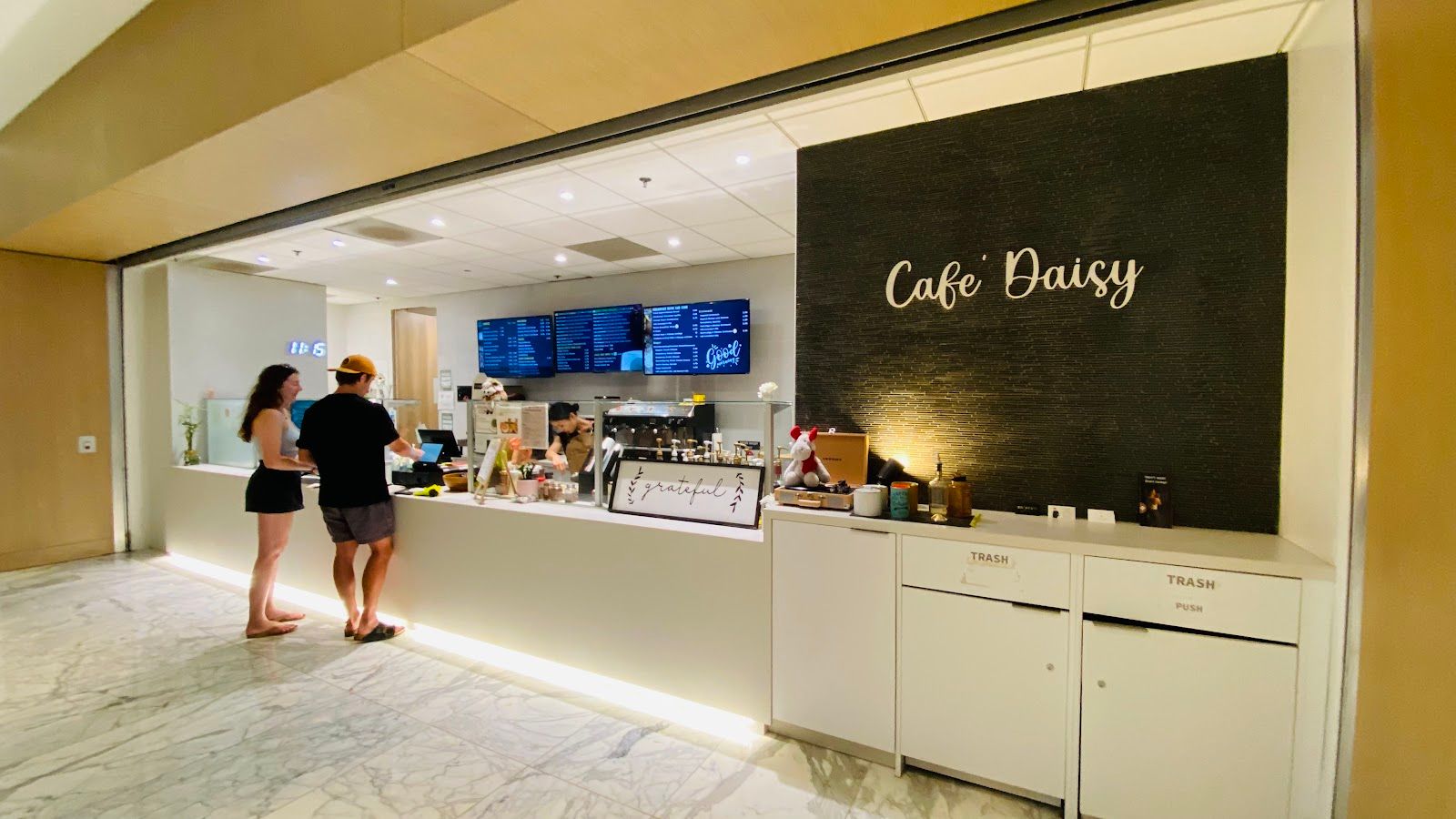 Photo 5 of Cafe Daisy in Downtown, Chinatown & Kakaʻako, Oahu