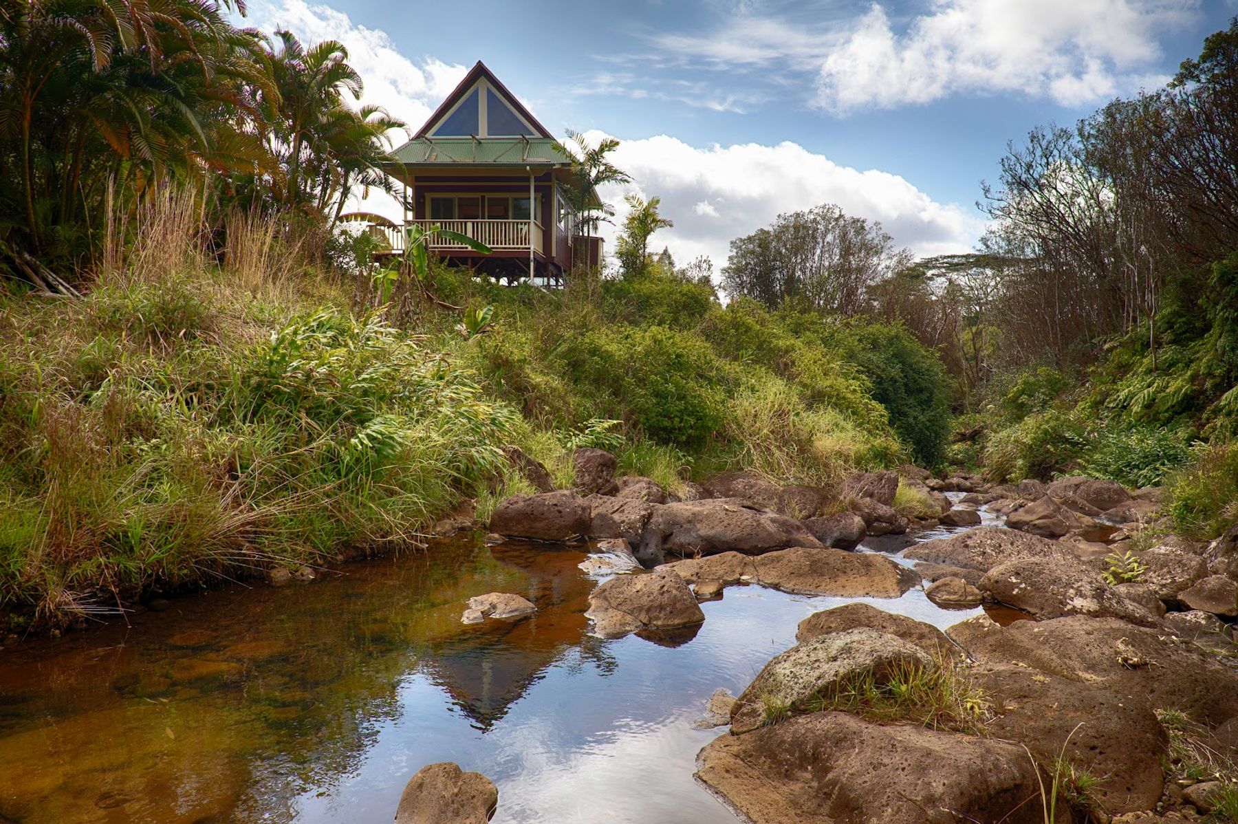 Photo 8 of Kikala Waterfall Lodge in Greater Hilo, Big-island