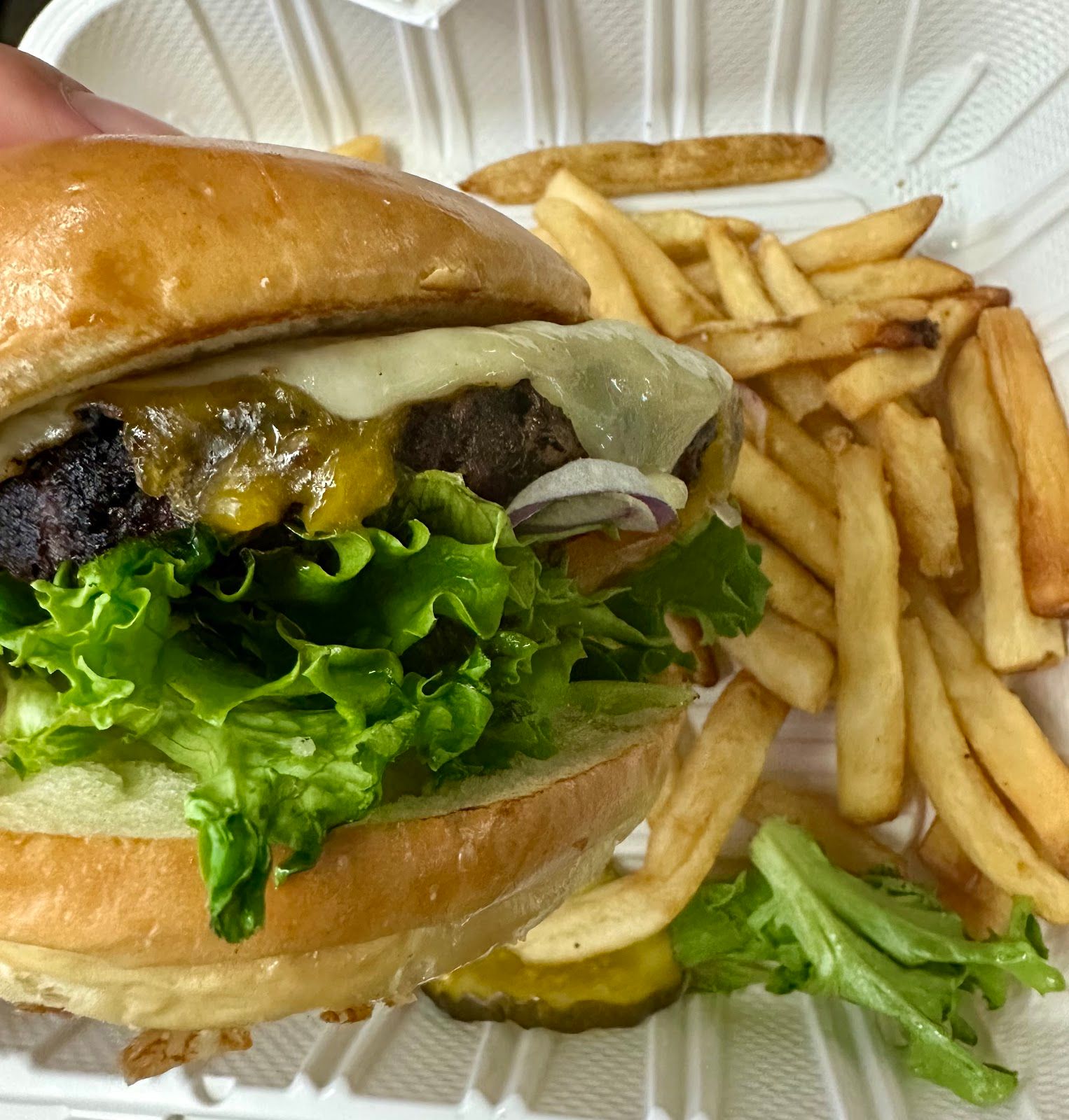 Photo 4 of Stinger Rays Tropical Bar and Grill in Pearl Harbor & ʻAiea, Oahu