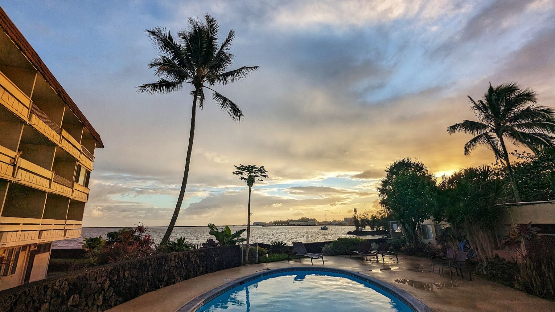 Photo 3 of Hilo Reeds Bay Hotel in Hilo, Big-island