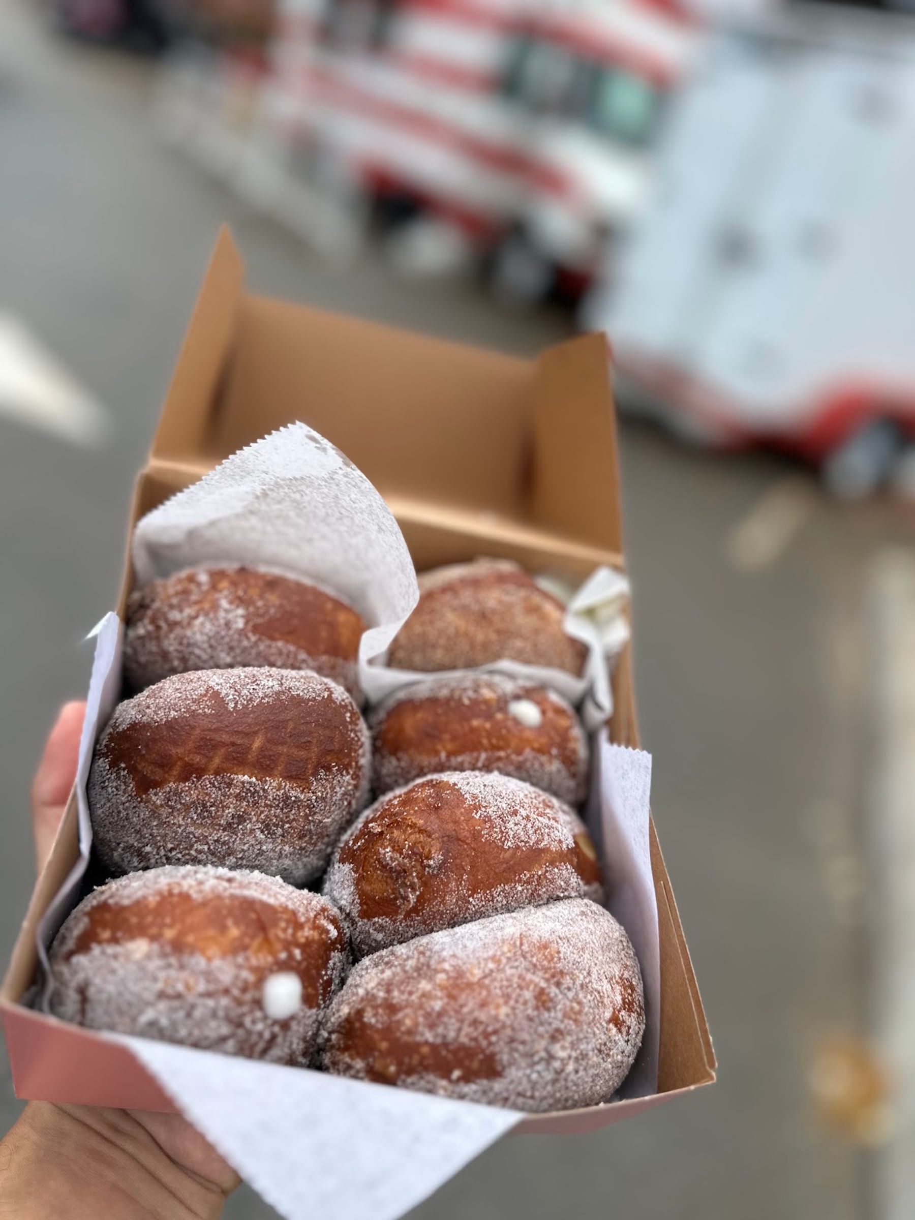 Photo 4 of Leonard's Bakery Malasada Truck in Hawaiʻi Kai & East Honolulu, Oahu