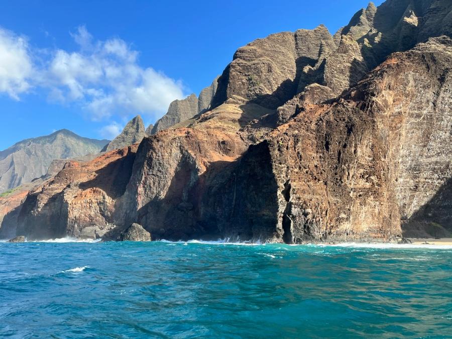 Holo Holo Charters in Eleele, Kaua‘i