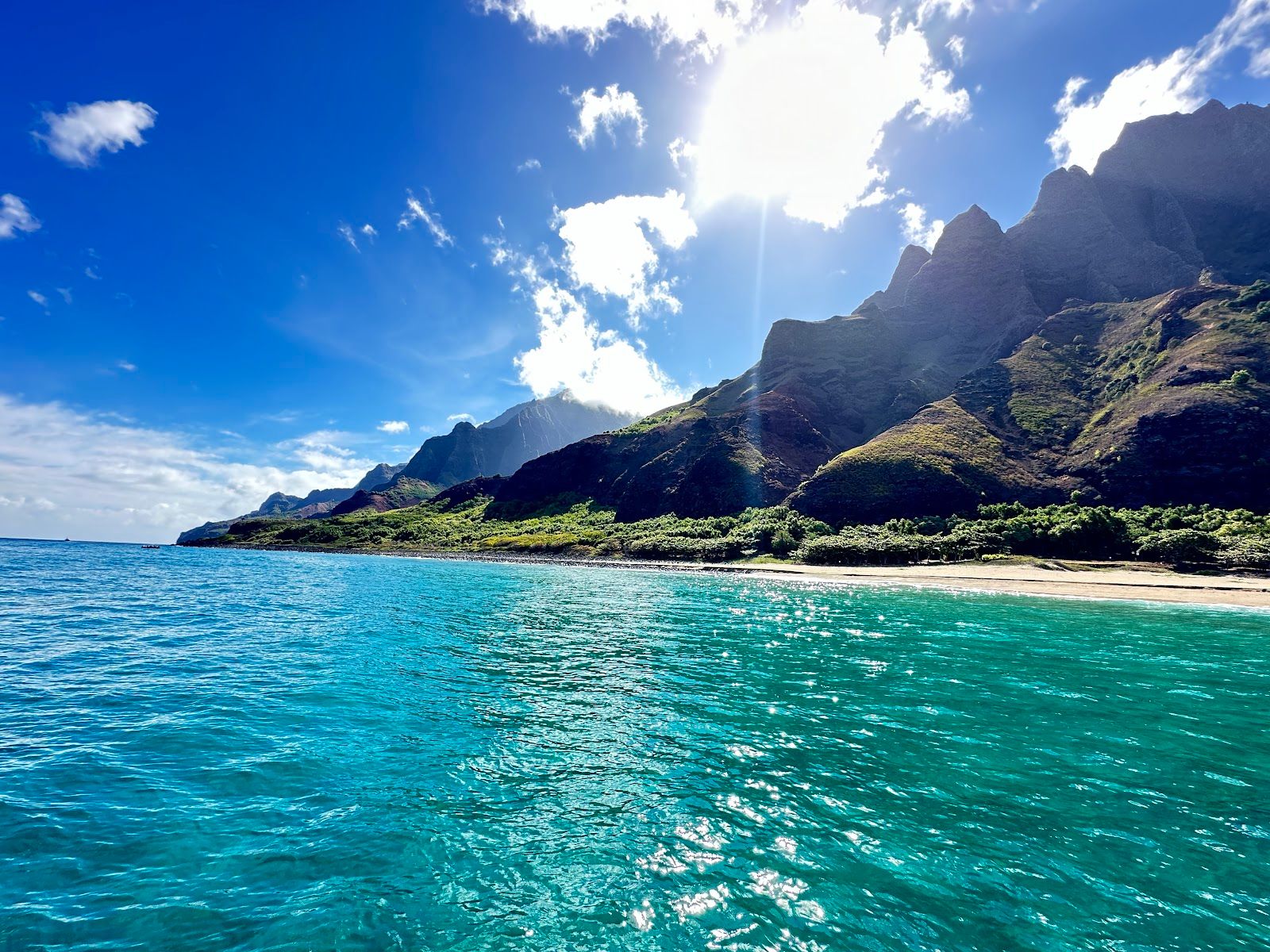 Catamaran Kahanu in Eleele, Kaua‘i
