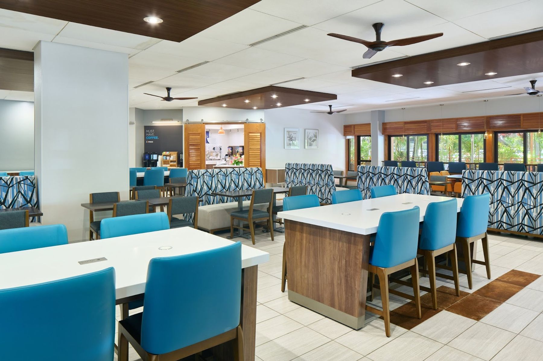 Photo 8 of Holiday Inn Express Waikiki by IHG in Waikīkī, Oahu