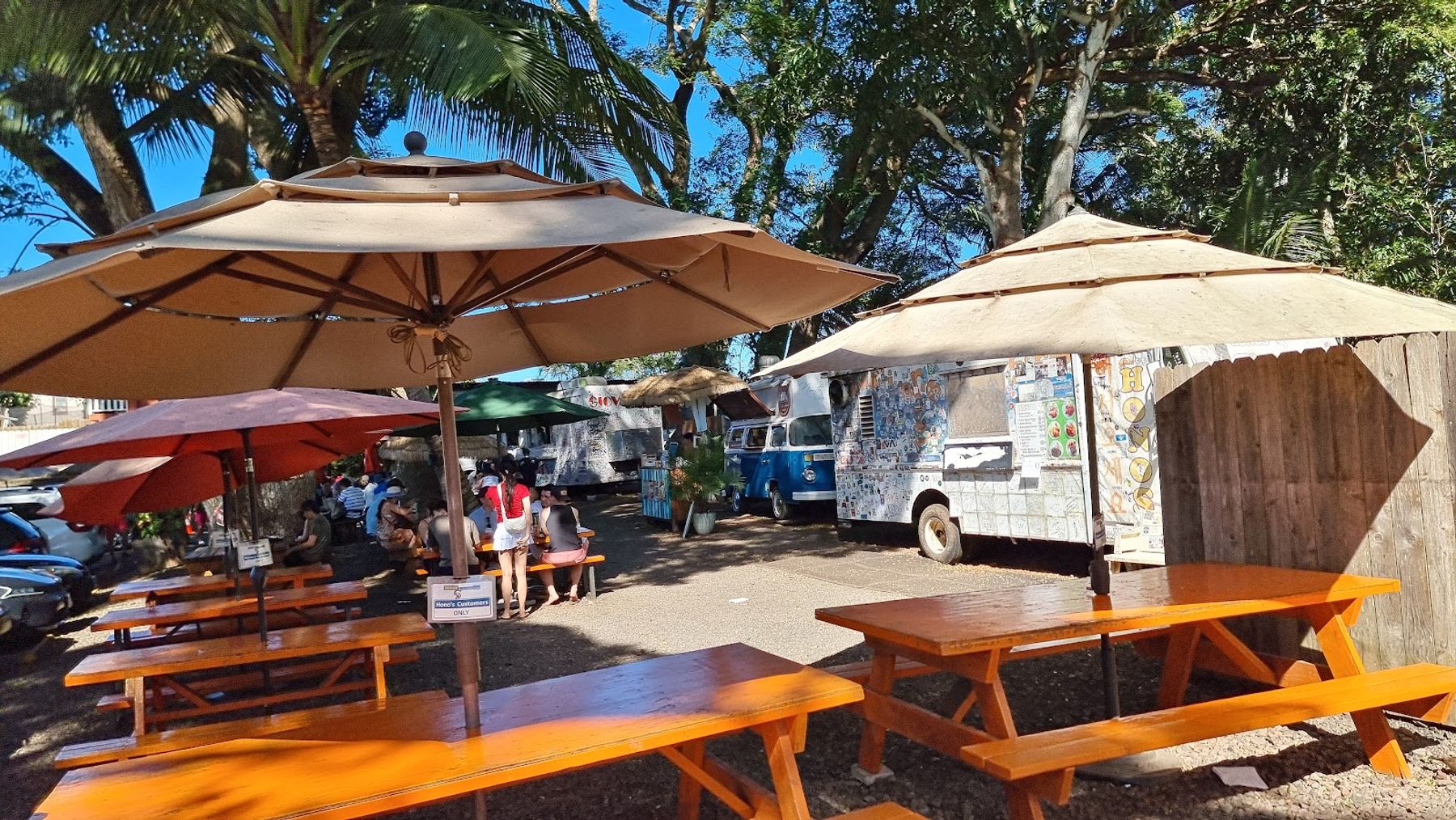 Photo 1 of Giovanni's Shrimp Truck in Haleʻiwa, Oahu