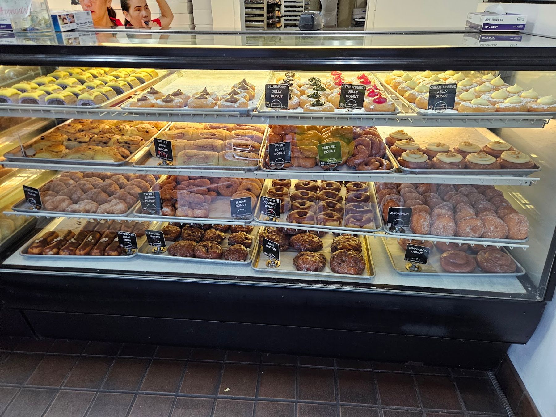 Photo 2 of Kamehameha Bakery Inc in Downtown, Chinatown & Kakaʻako, Oahu