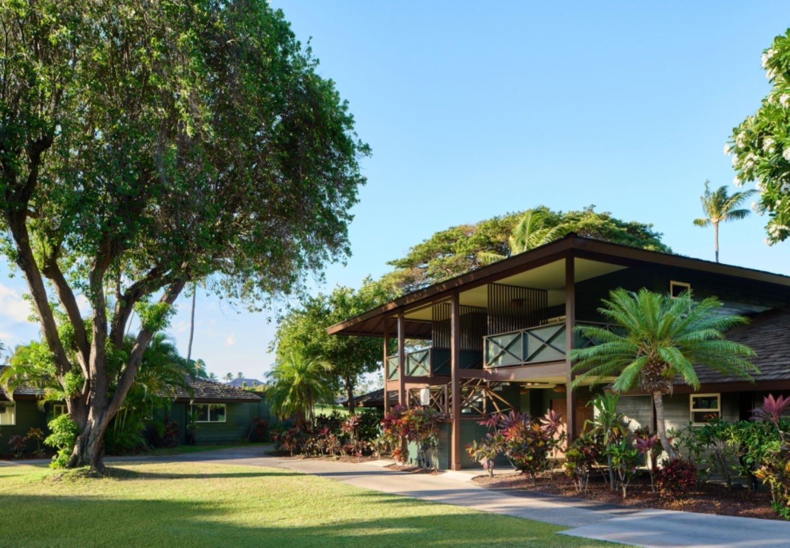 Photo 8 of Royal Lahaina Resort & Bungalows in Kāʻanapali, Maui