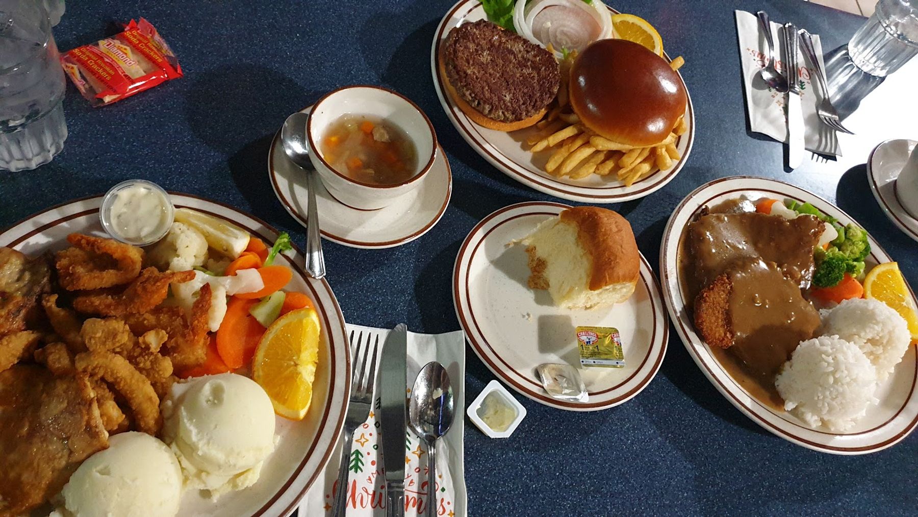 Photo 2 of Don's Grill in Hilo, Big Island
