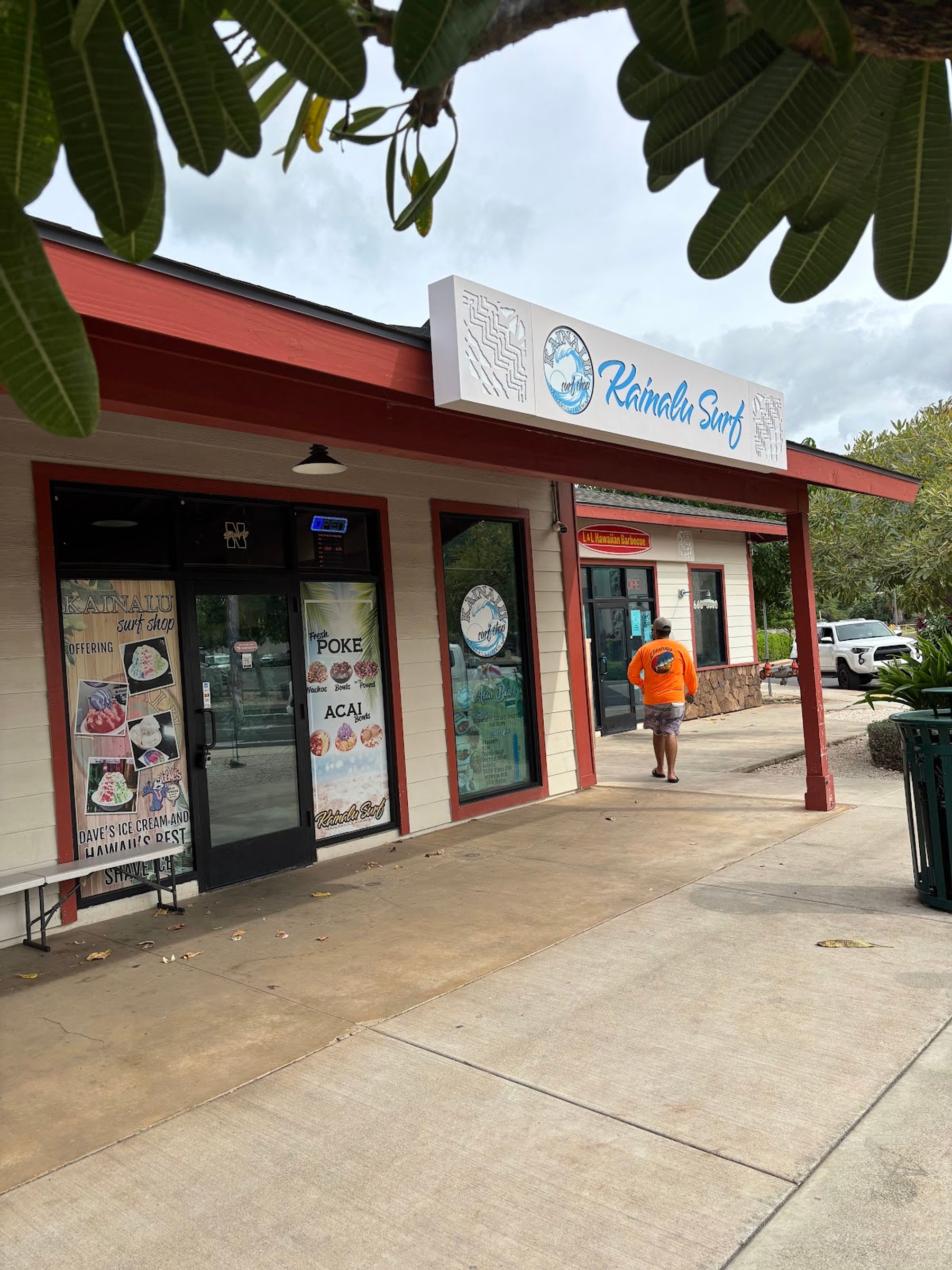 Photo 1 of L&L Hawaiian Barbecue in Waiʻanae Coast, Oahu