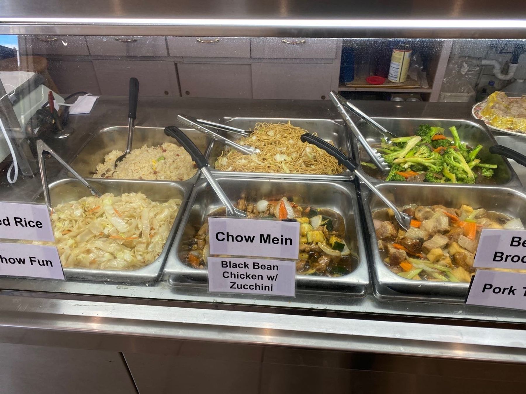 Photo 1 of Temple Valley Chinese Restaurant in Kāneʻohe, Oahu