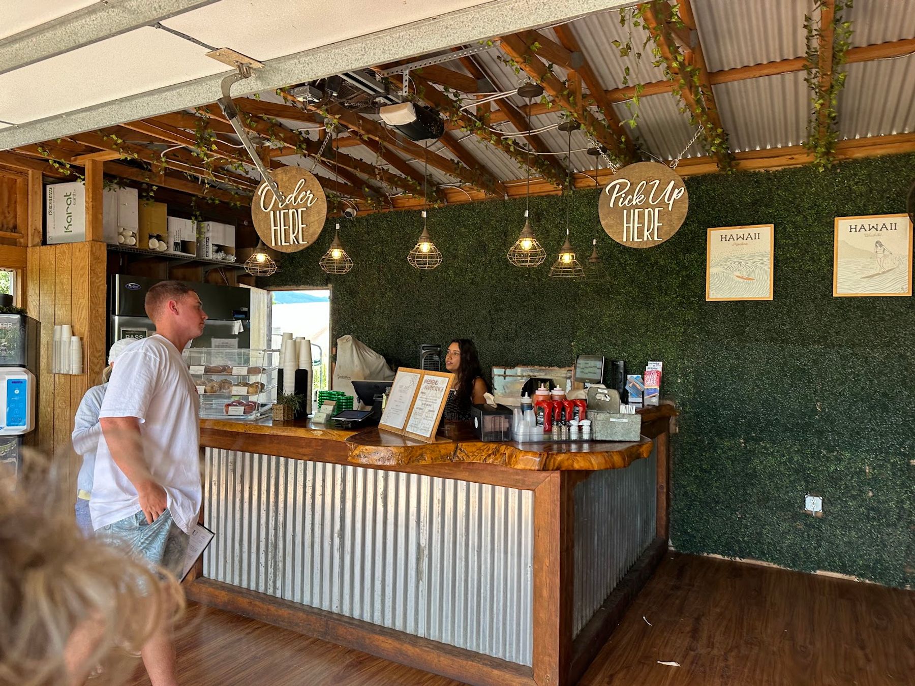 Photo 6 of Farm To Barn Cafe & Juicery in Haleʻiwa, Oahu