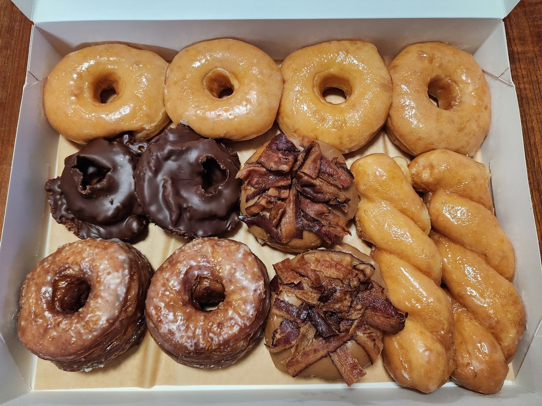 Photo 4 of Donut King in Diamond Head & Kapahulu, Oahu