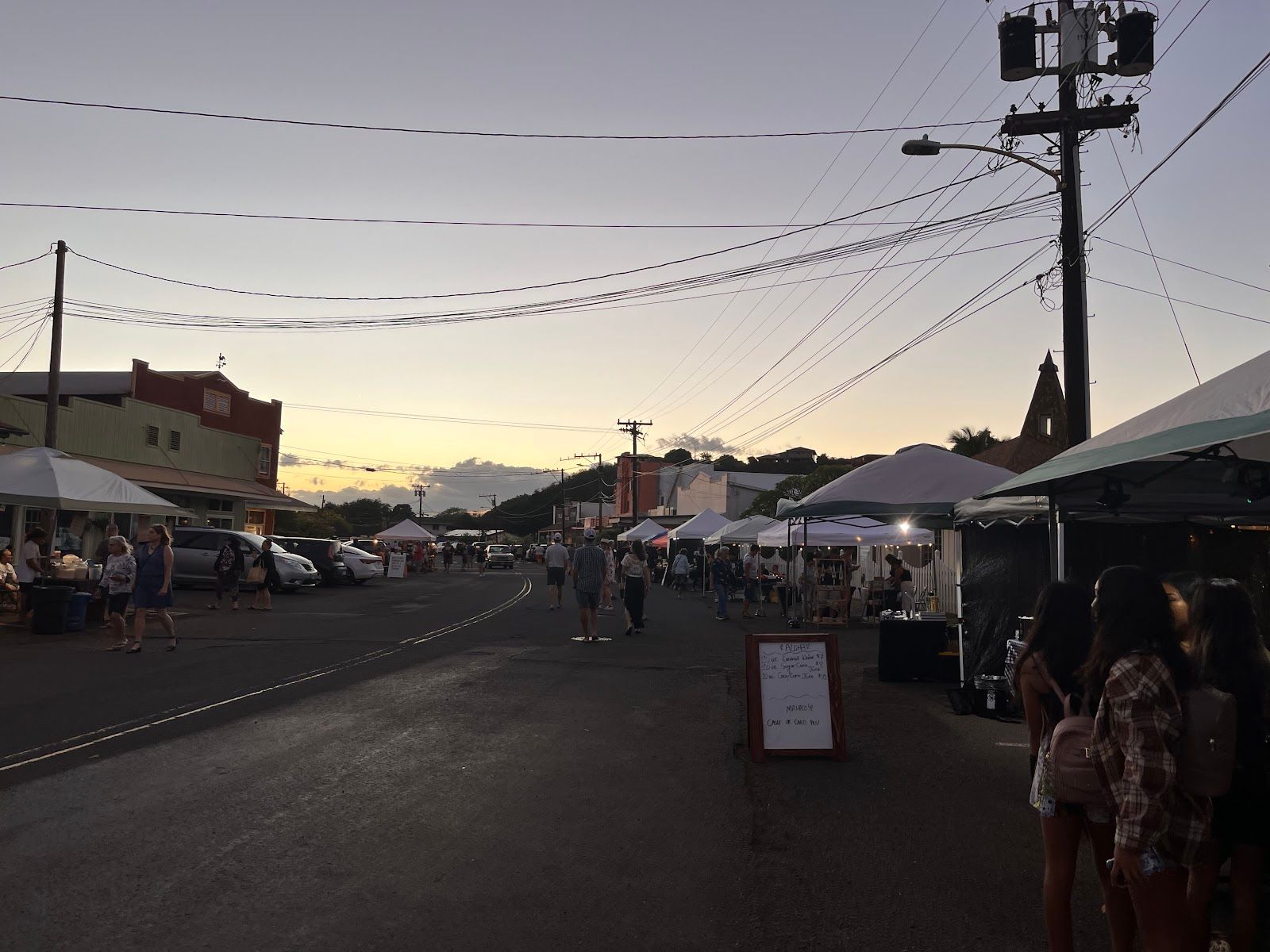 Hanapēpē Friday Night Art Walk in Hanapepe, Kaua‘i