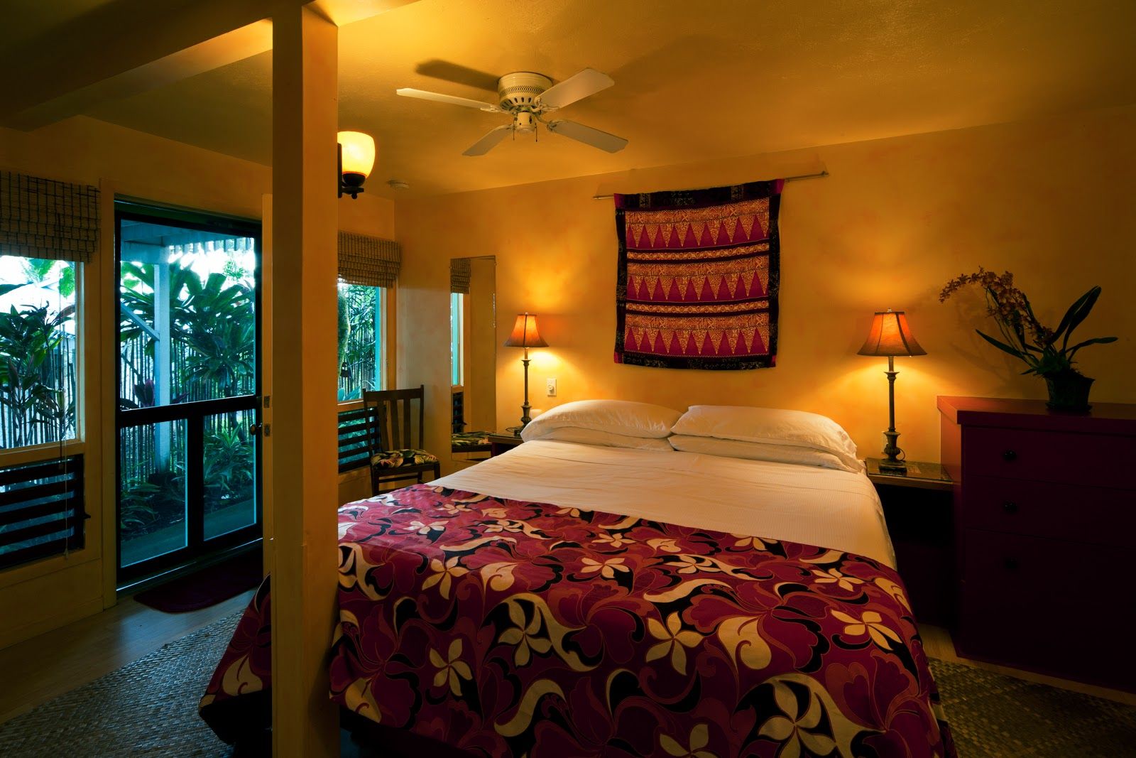 Photo 9 of Hale Kai Hawaii Suites - Oceanfront Hilo Lodging in Greater Hilo, Big-island