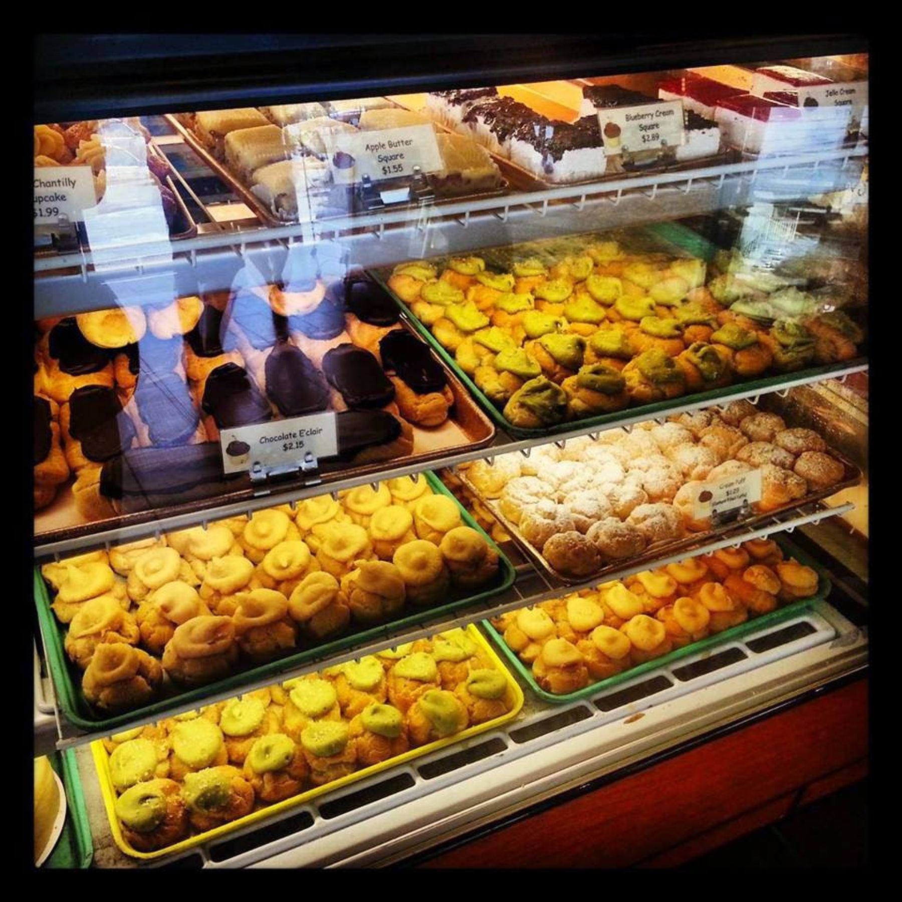 Photo 1 of Liliha Bakery in Mānoa, Makiki & Nuʻuanu, Oahu