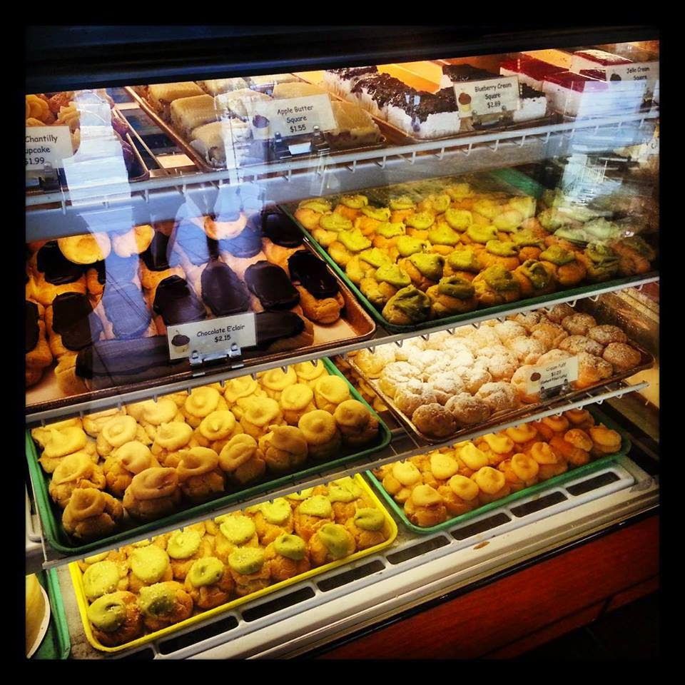 Photo 1 of Liliha Bakery in Mānoa, Makiki & Nuʻuanu, Oahu