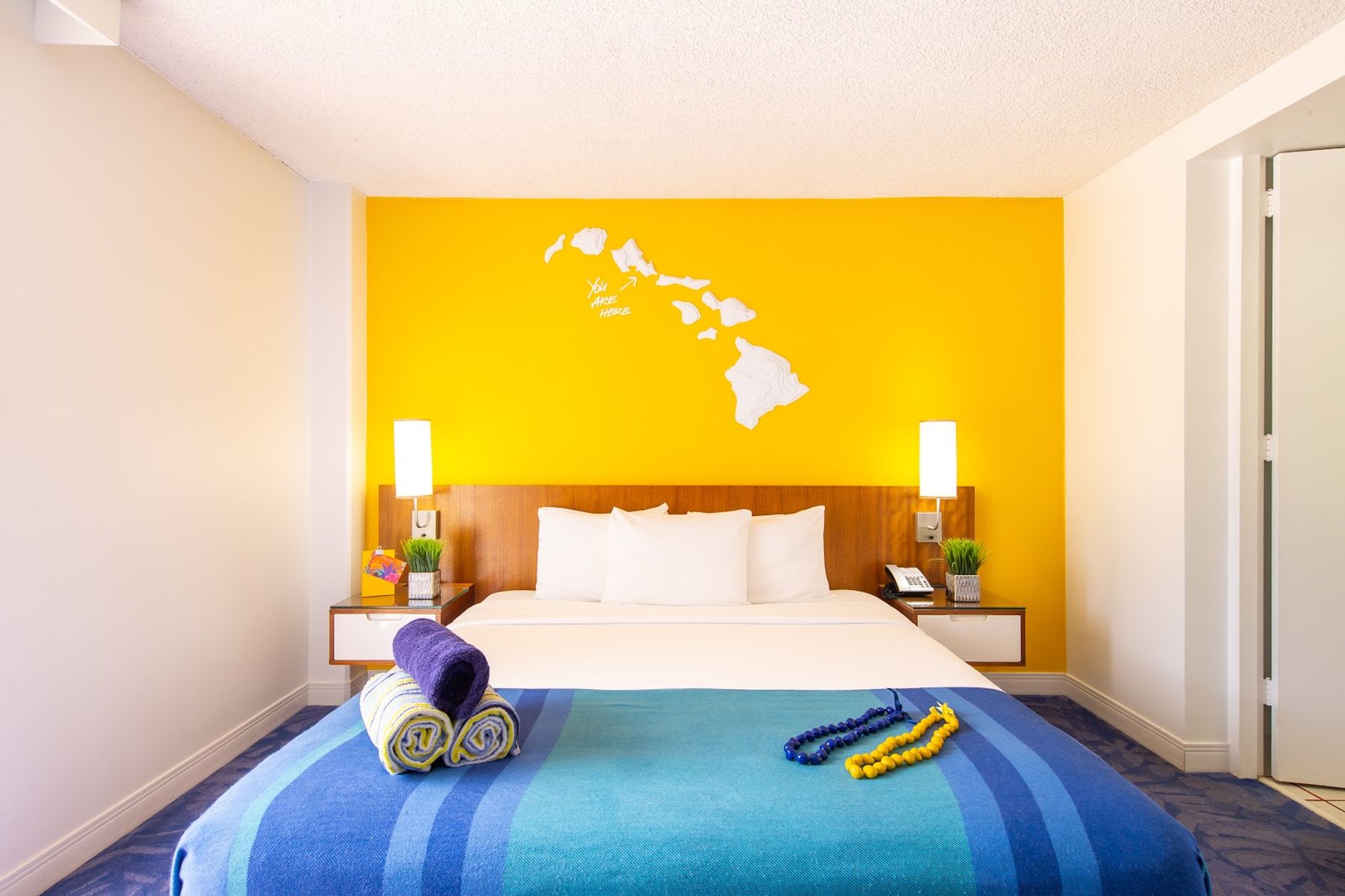 Photo 2 of Shoreline Hotel Waikiki in Waikīkī, Oahu