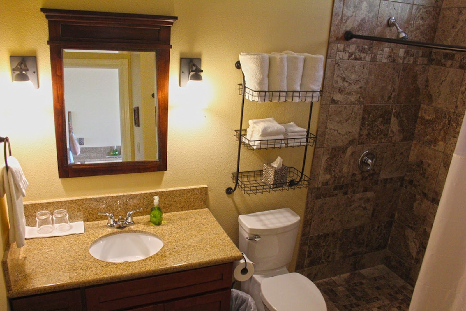 Photo 5 of Mahana House Country Inn in Greater Hilo, Big-island