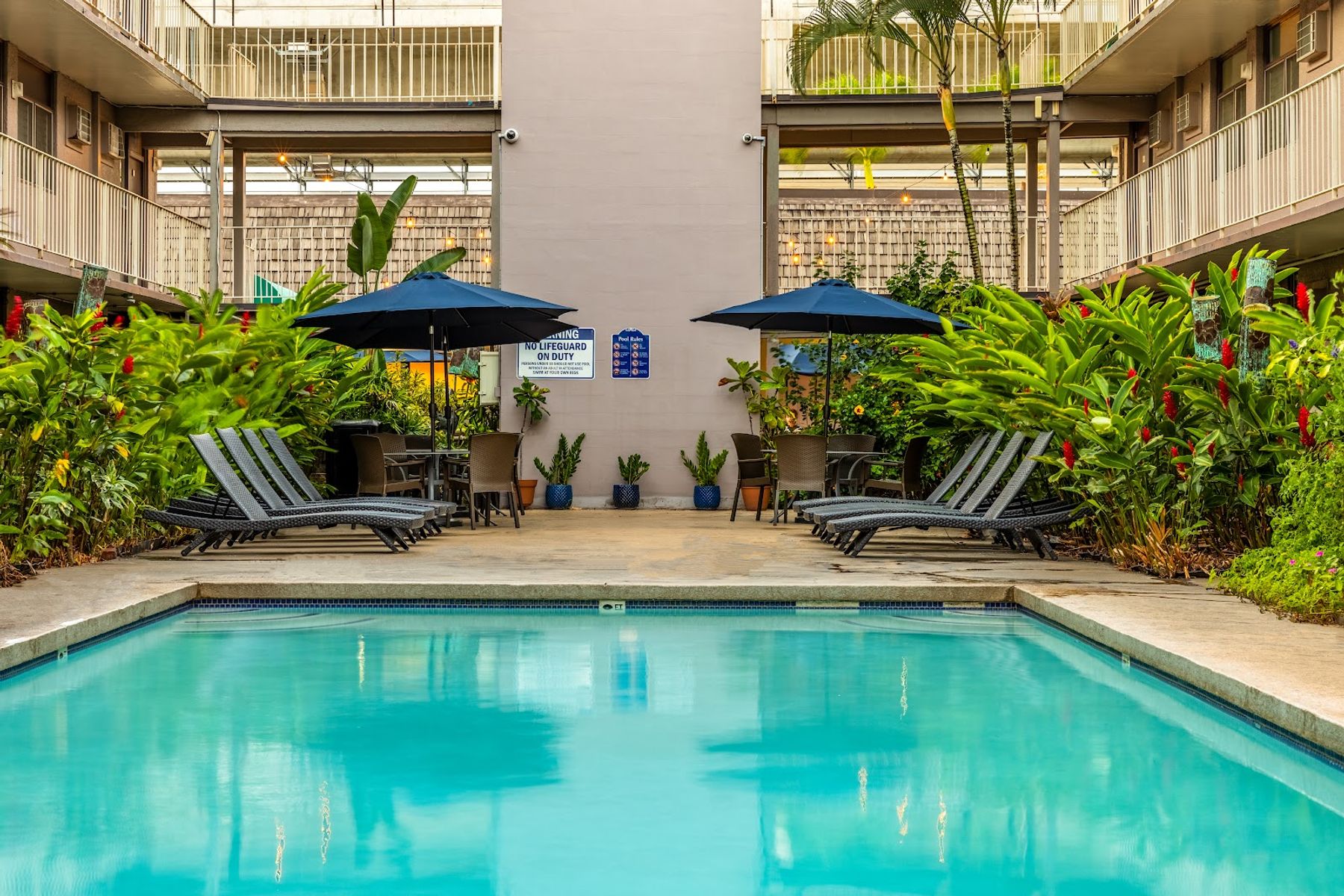 Photo 2 of Pacific Marina Inn in Pearl Harbor & ʻAiea, Oahu