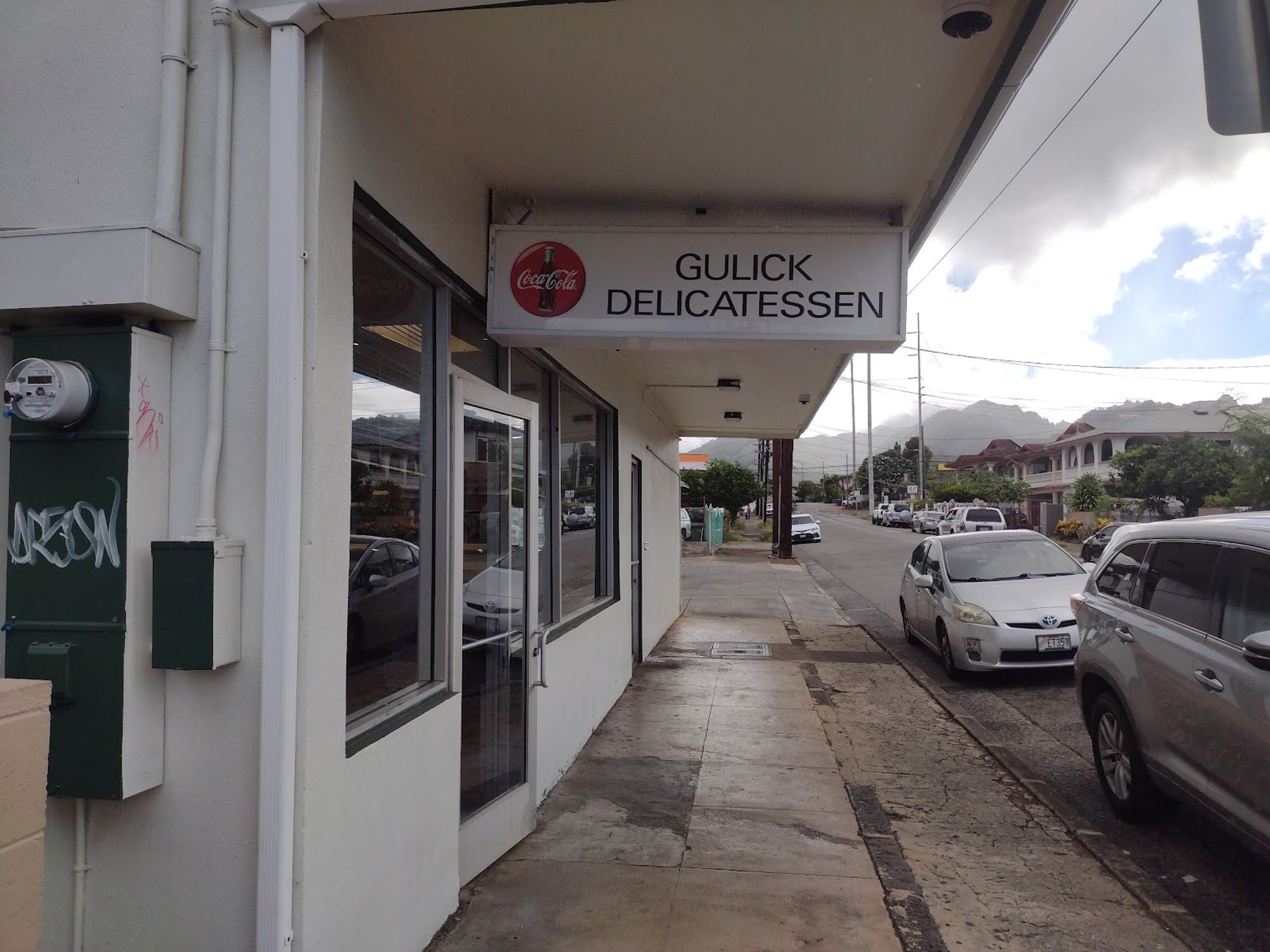 Photo 1 of Gulick Delicatessen Kalihi in Pearl Harbor & ʻAiea, Oahu
